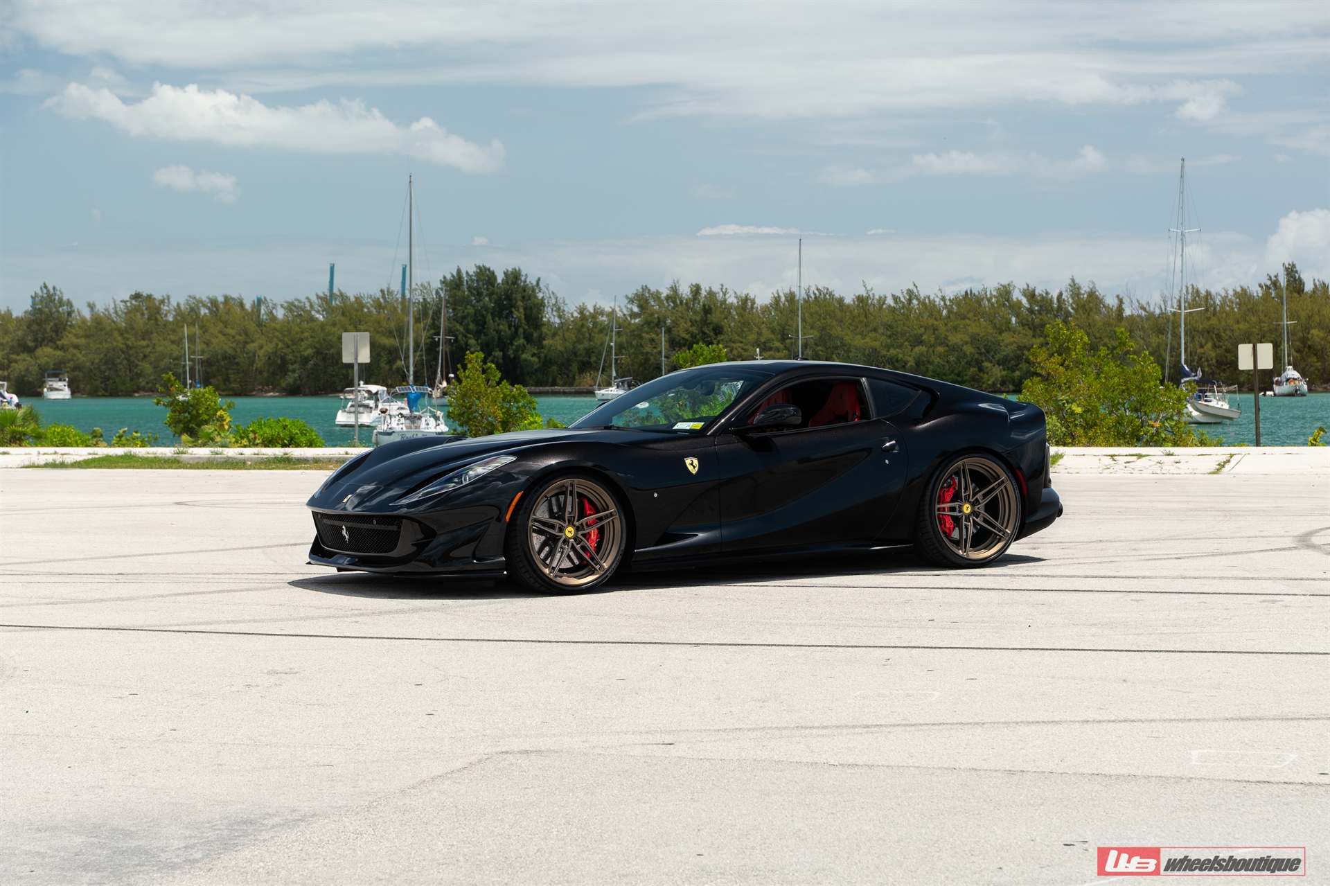 Ferrari 812 | Nero | on ANRKY AN27 | Satin Bronze