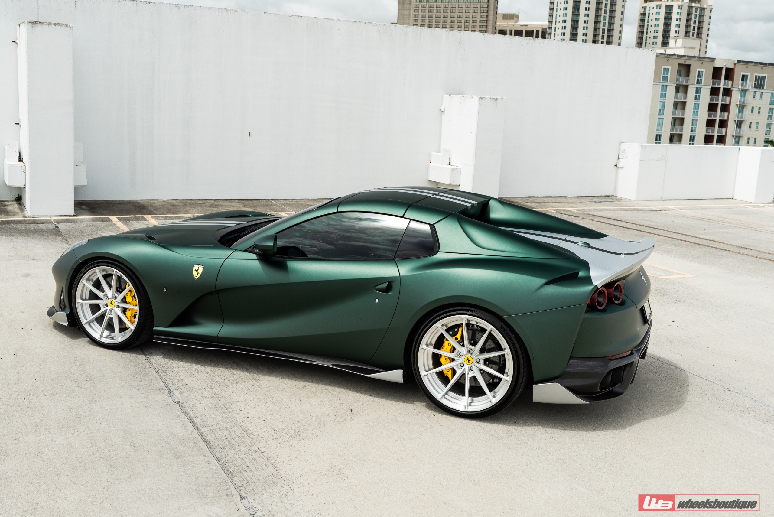 1016 Industries 812 GTS | Verde Bristish | on ANRKY AN28 | Brushed Clear
