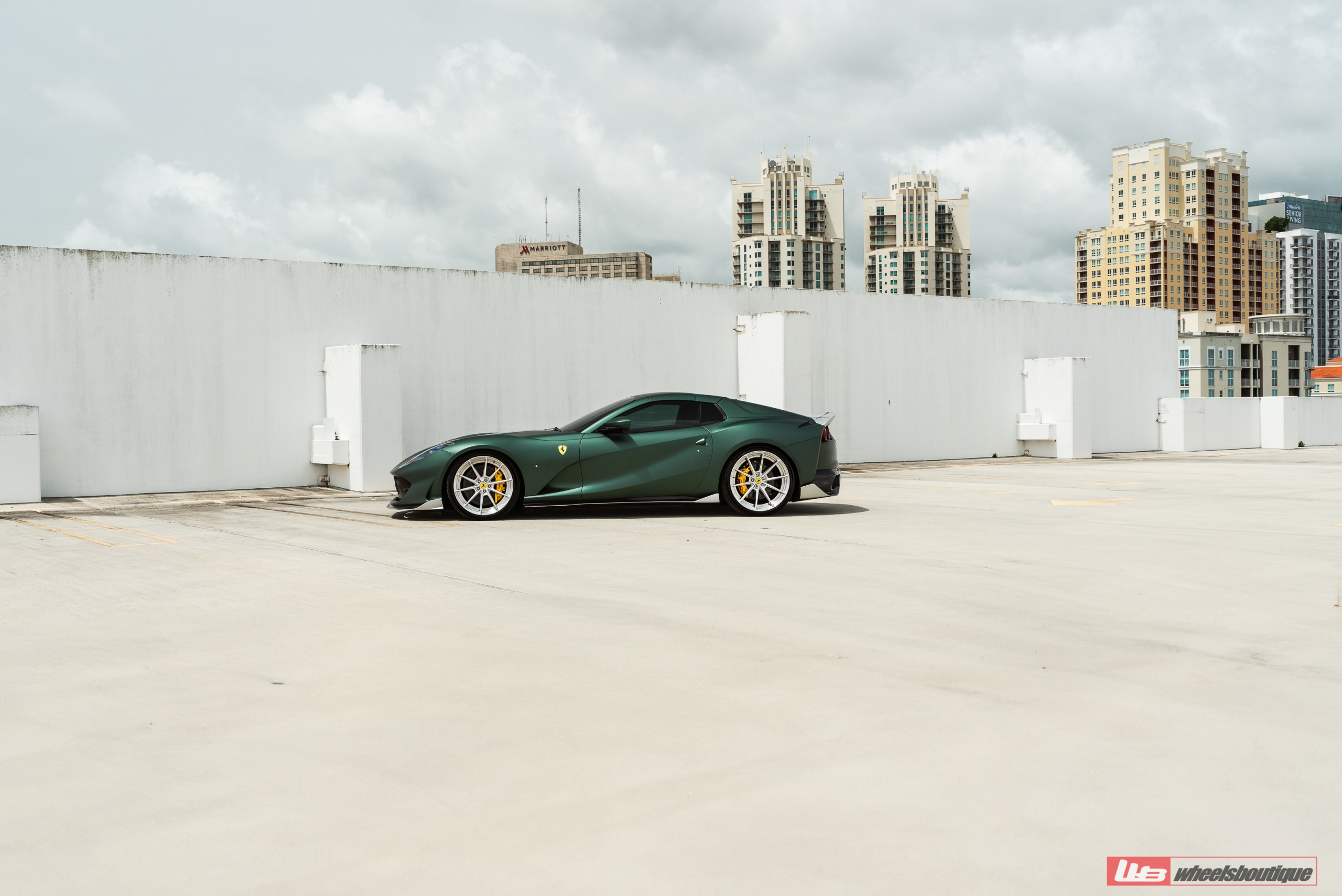 1016 Industries 812 GTS | Verde Bristish | on ANRKY AN28 | Brushed Clear
