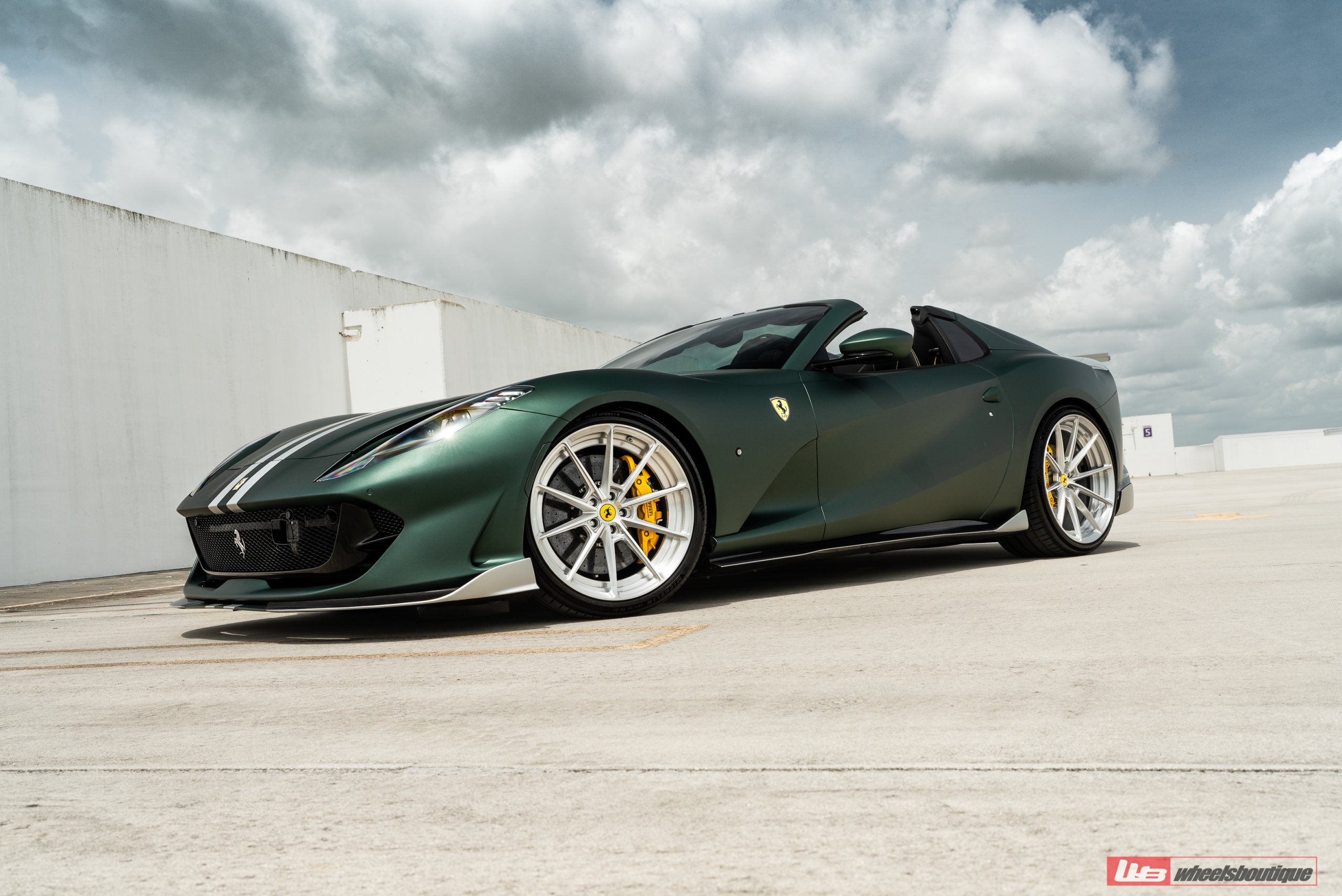 1016 Industries 812 GTS | Verde Bristish | on ANRKY AN28 | Brushed Clear