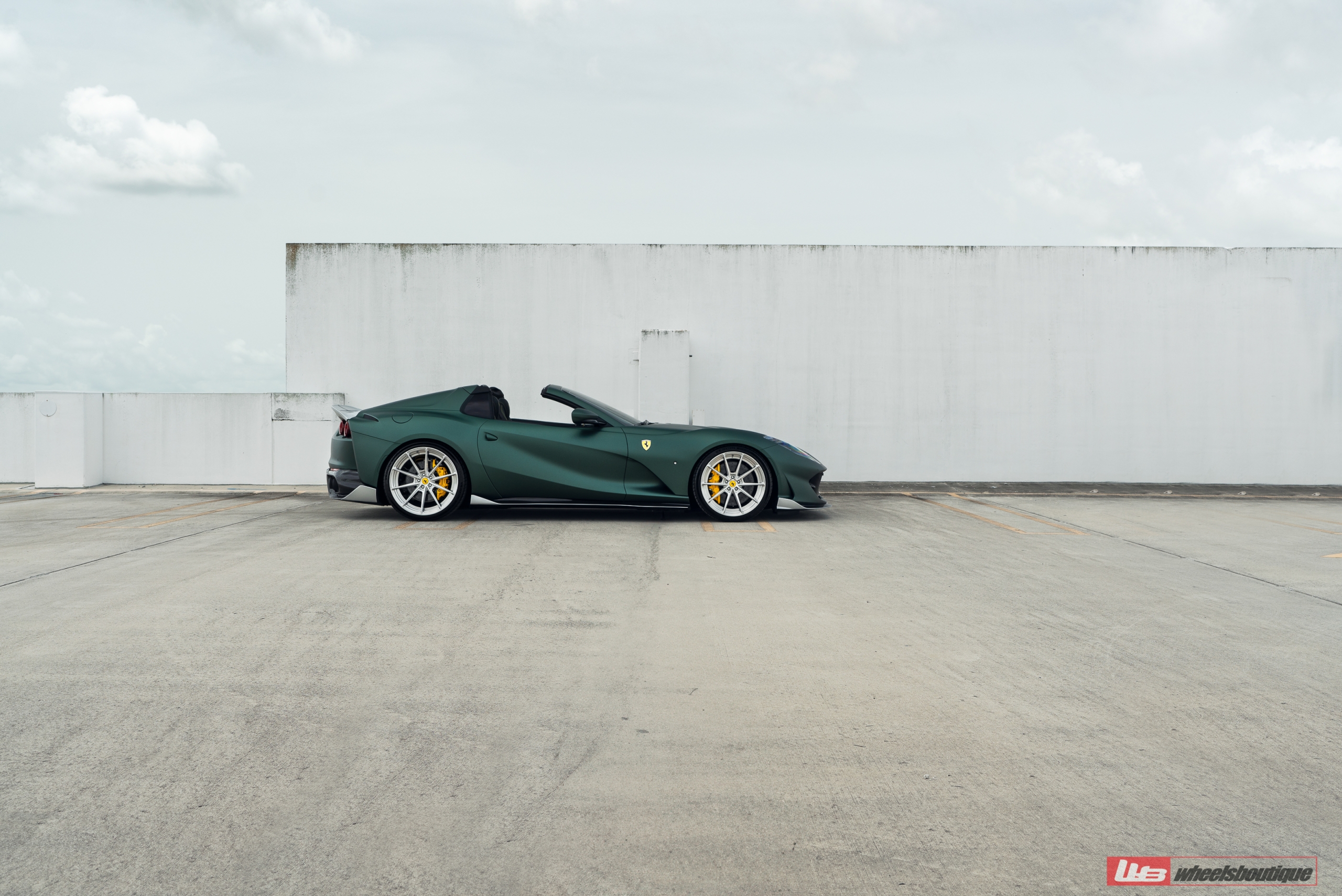 1016 Industries 812 GTS | Verde Bristish | on ANRKY AN28 | Brushed Clear