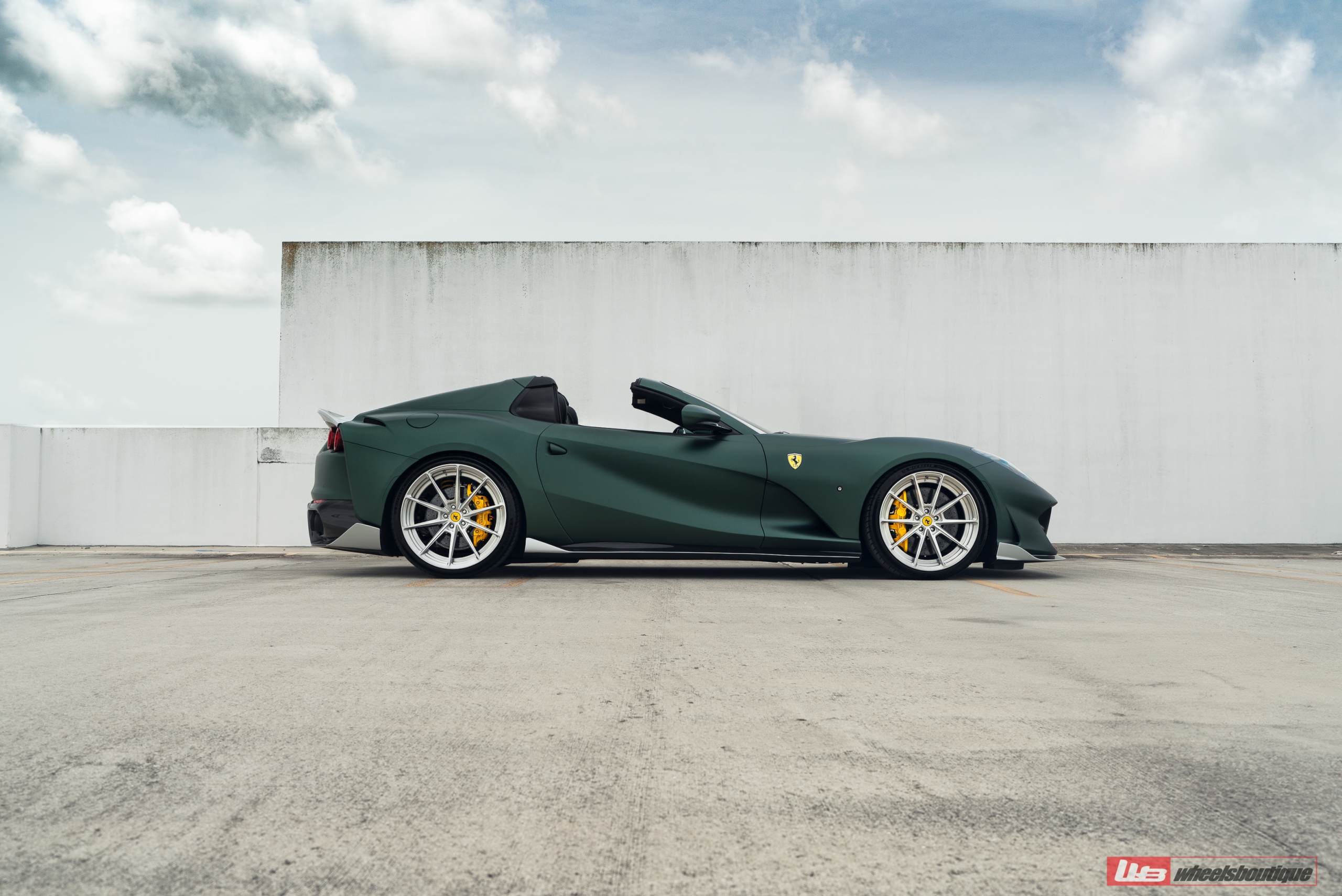 1016 Industries 812 GTS | Verde Bristish | on ANRKY AN28 | Brushed Clear
