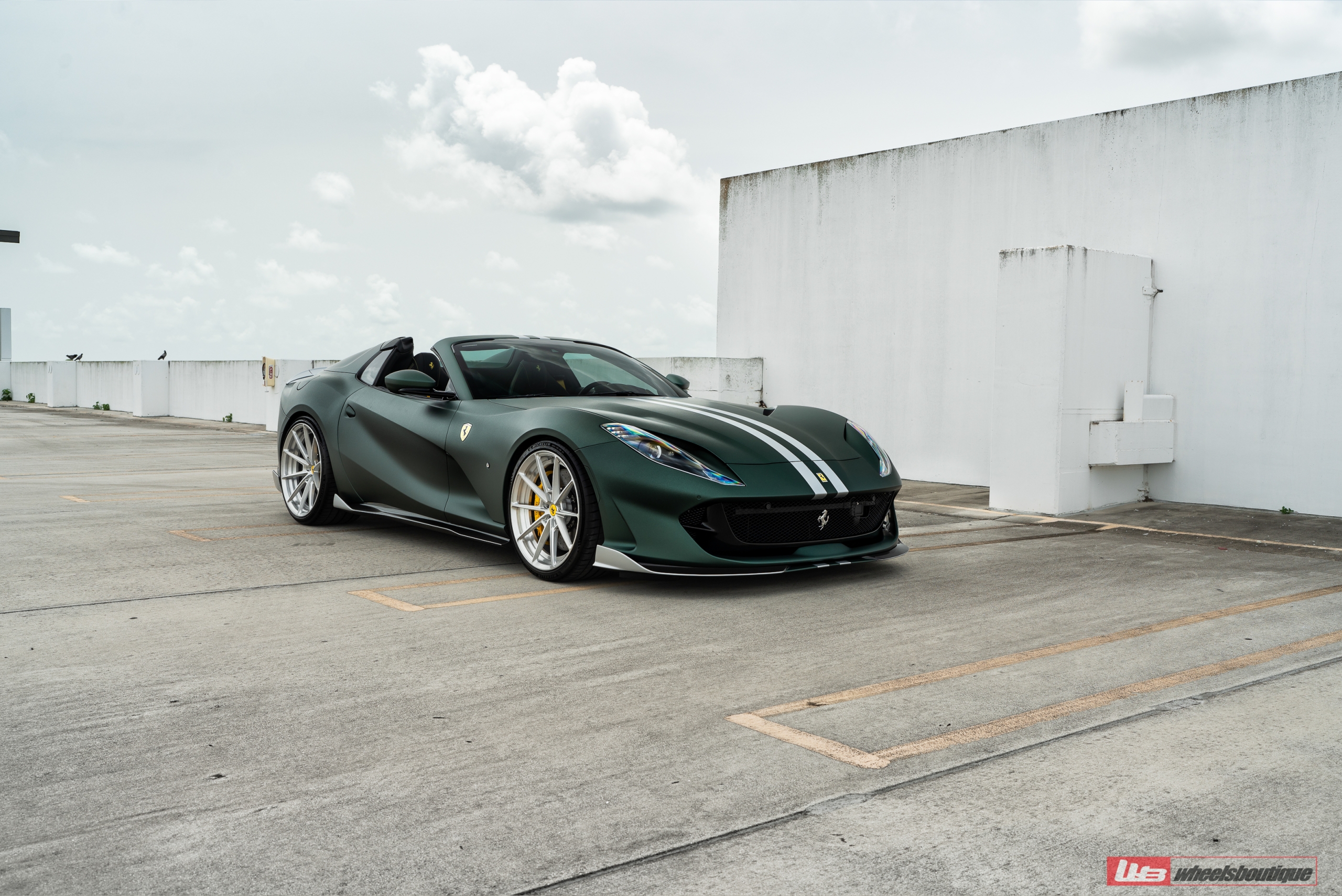 1016 Industries 812 GTS | Verde Bristish | on ANRKY AN28 | Brushed Clear