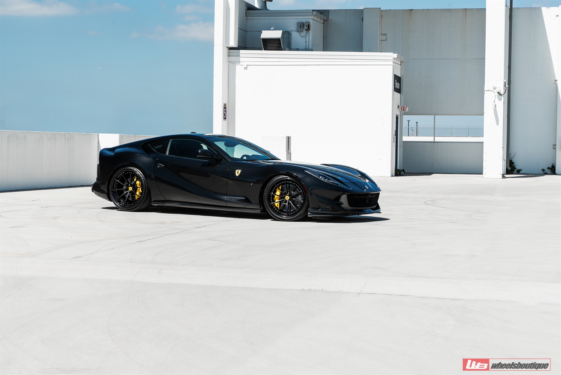 Ferrari 812 | Nero | on ANRKY AN38 | Satin Black