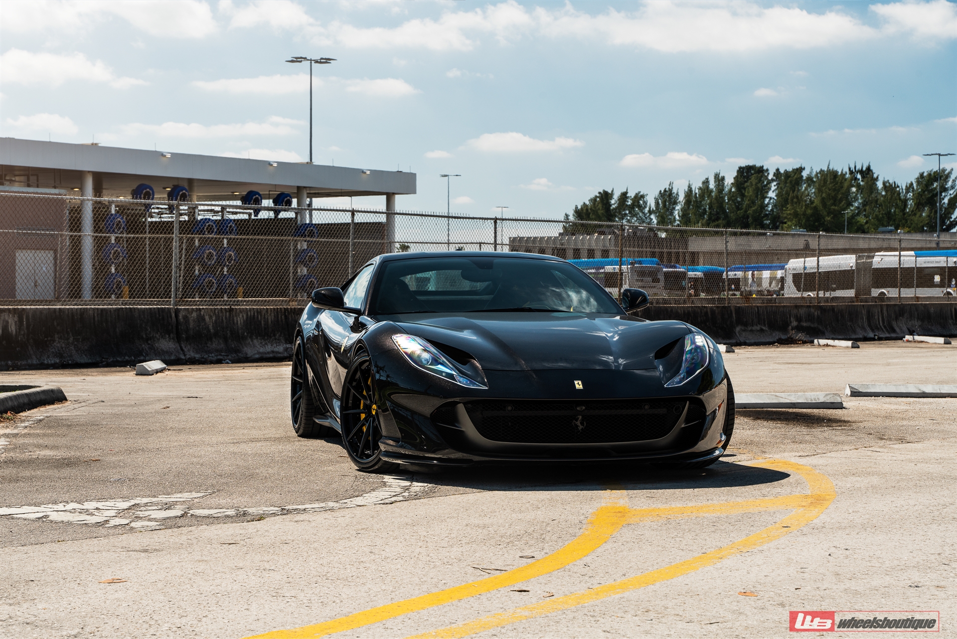 Ferrari 812 | Nero | on ANRKY AN38 | Satin Black