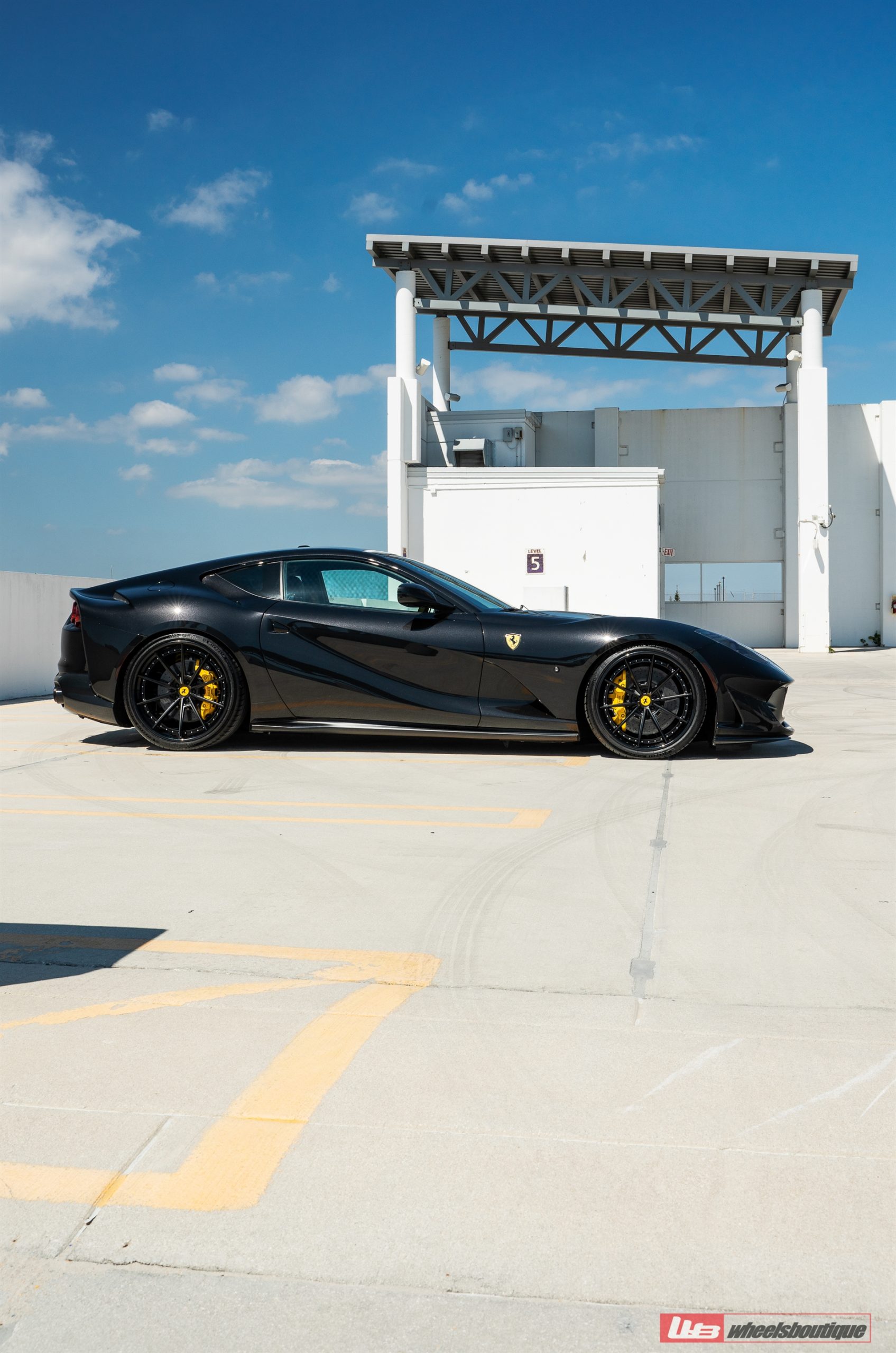 Ferrari 812 | Nero | on ANRKY AN38 | Satin Black