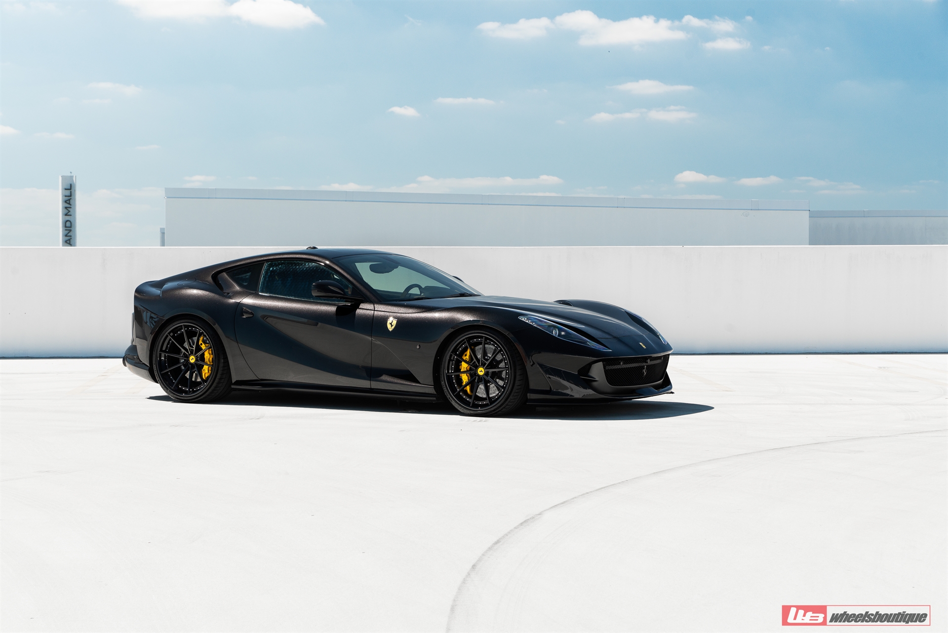 Ferrari 812 | Nero | on ANRKY AN38 | Satin Black