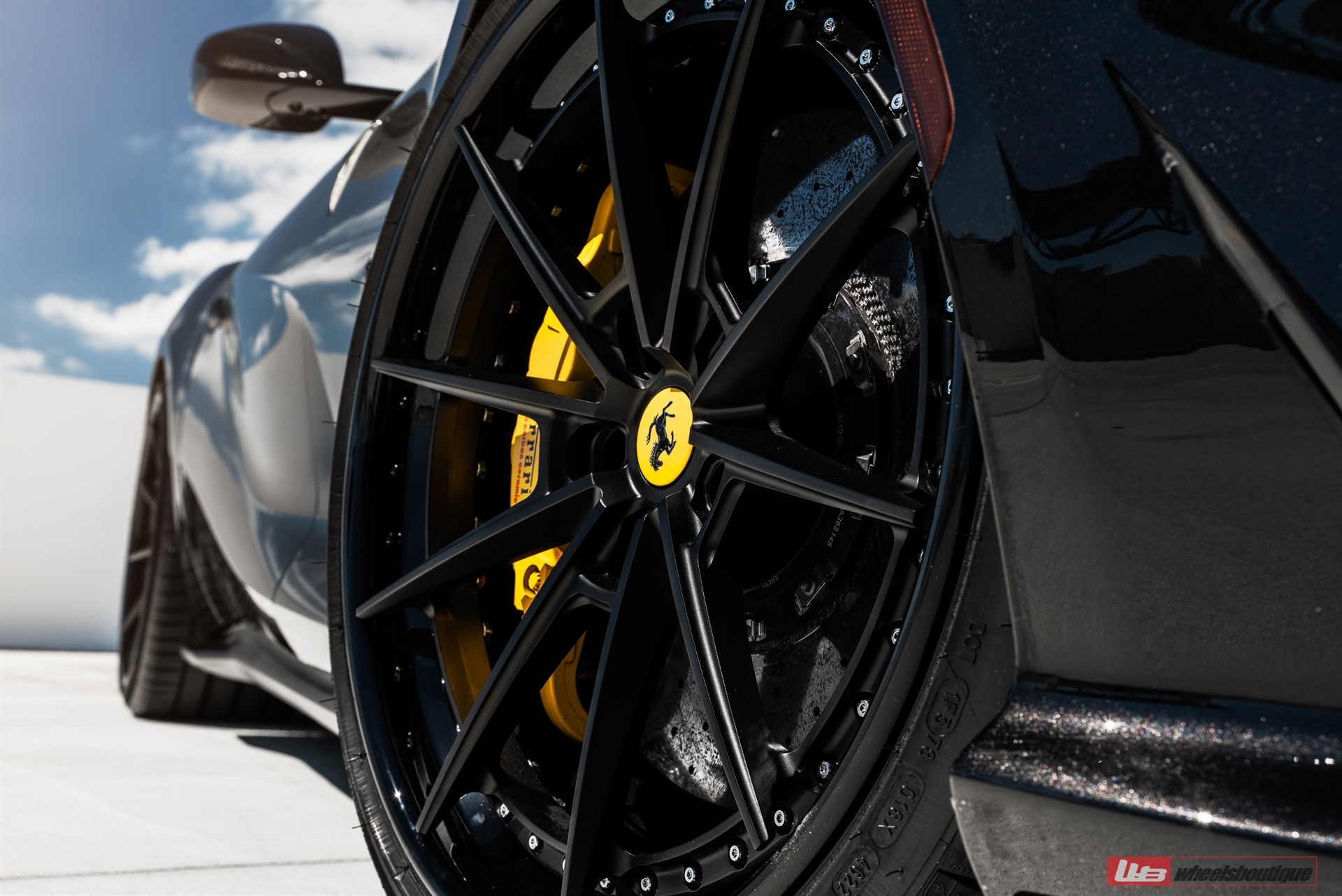 Ferrari 812 | Nero | on ANRKY AN38 | Satin Black