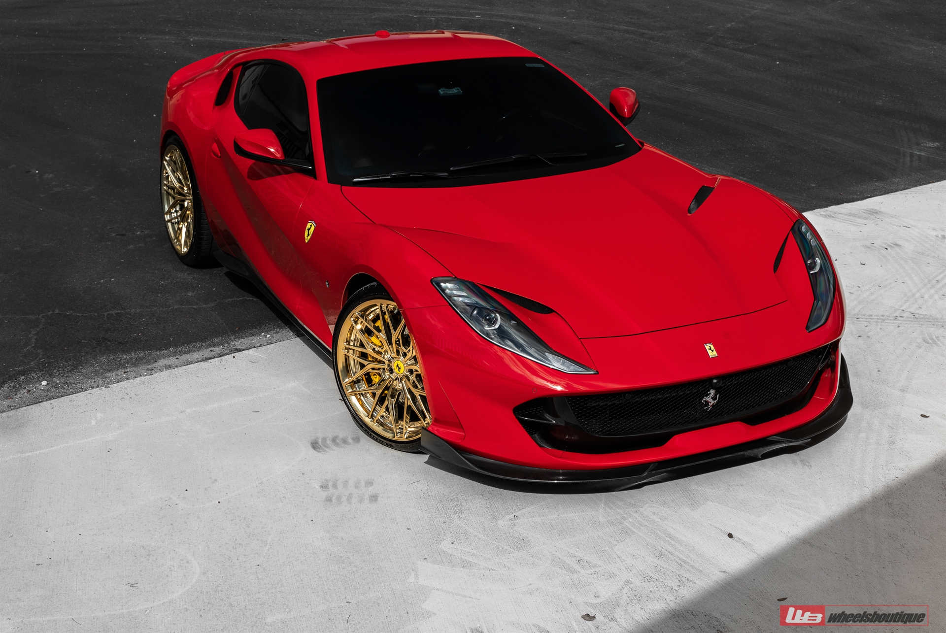 Ferrari 812 | Rosso Corsa | on ANRKY S2-X1 | Polished Gold