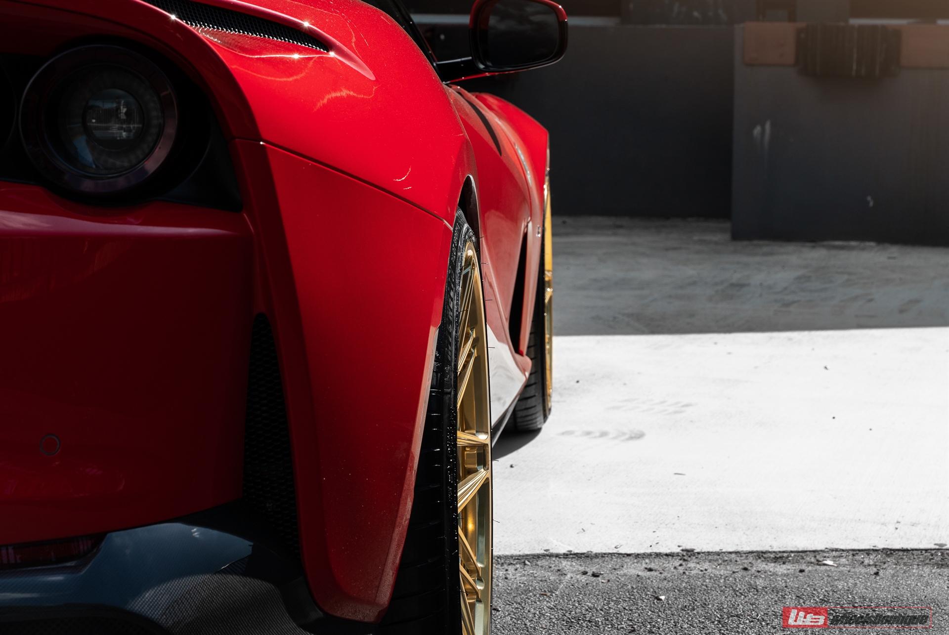 Ferrari 812 | Rosso Corsa | on ANRKY S2-X1 | Polished Gold
