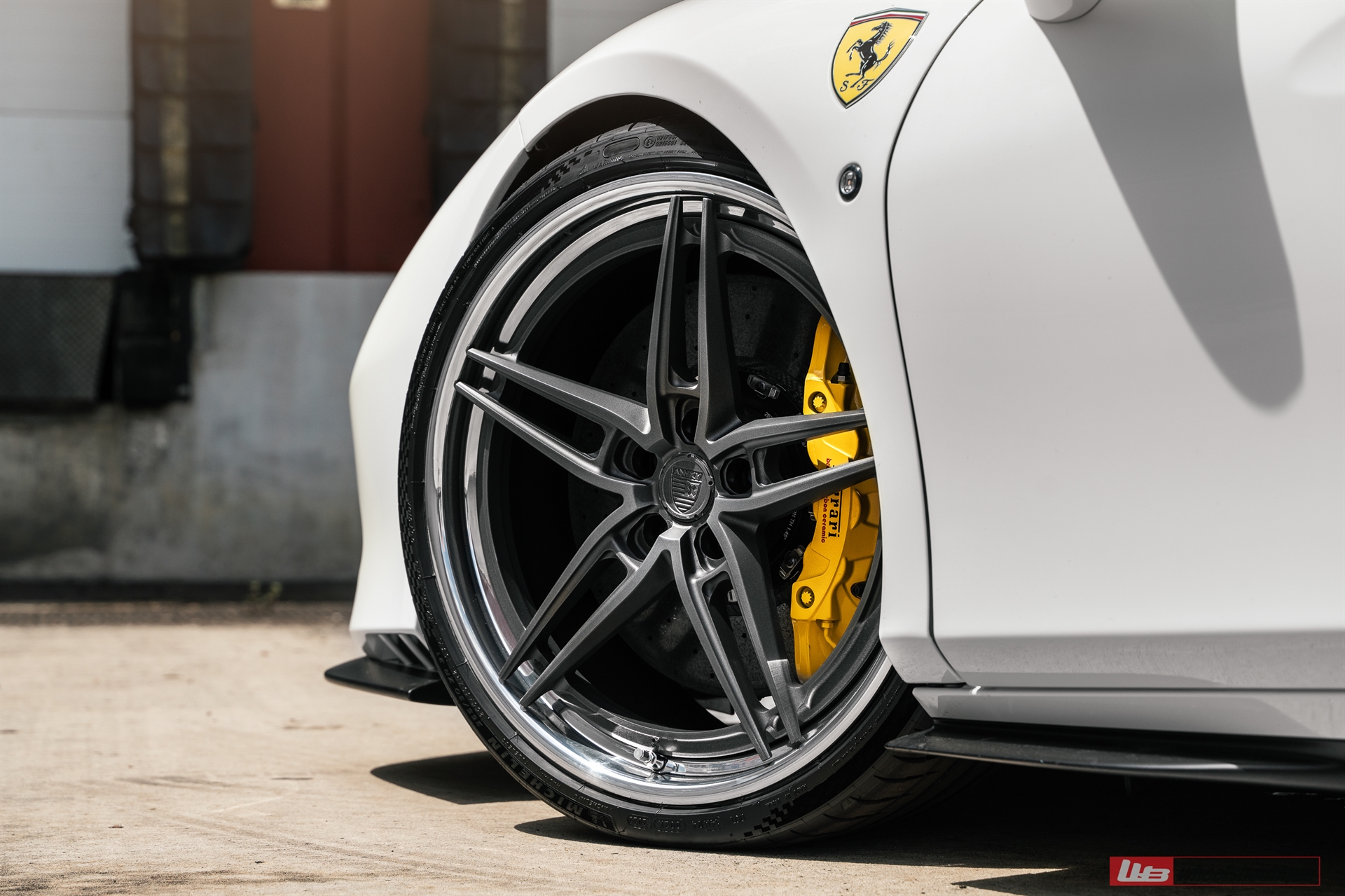 Ferrari F8 | Bianco Avus | on ANRKY AN37 | Satin Charcoal