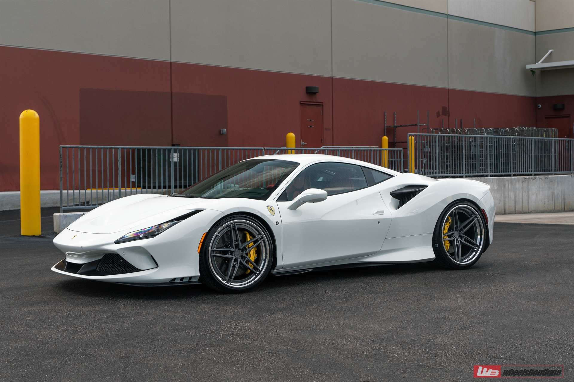 Ferrari F8 | Bianco Avus | on ANRKY AN37 | Satin Charcoal