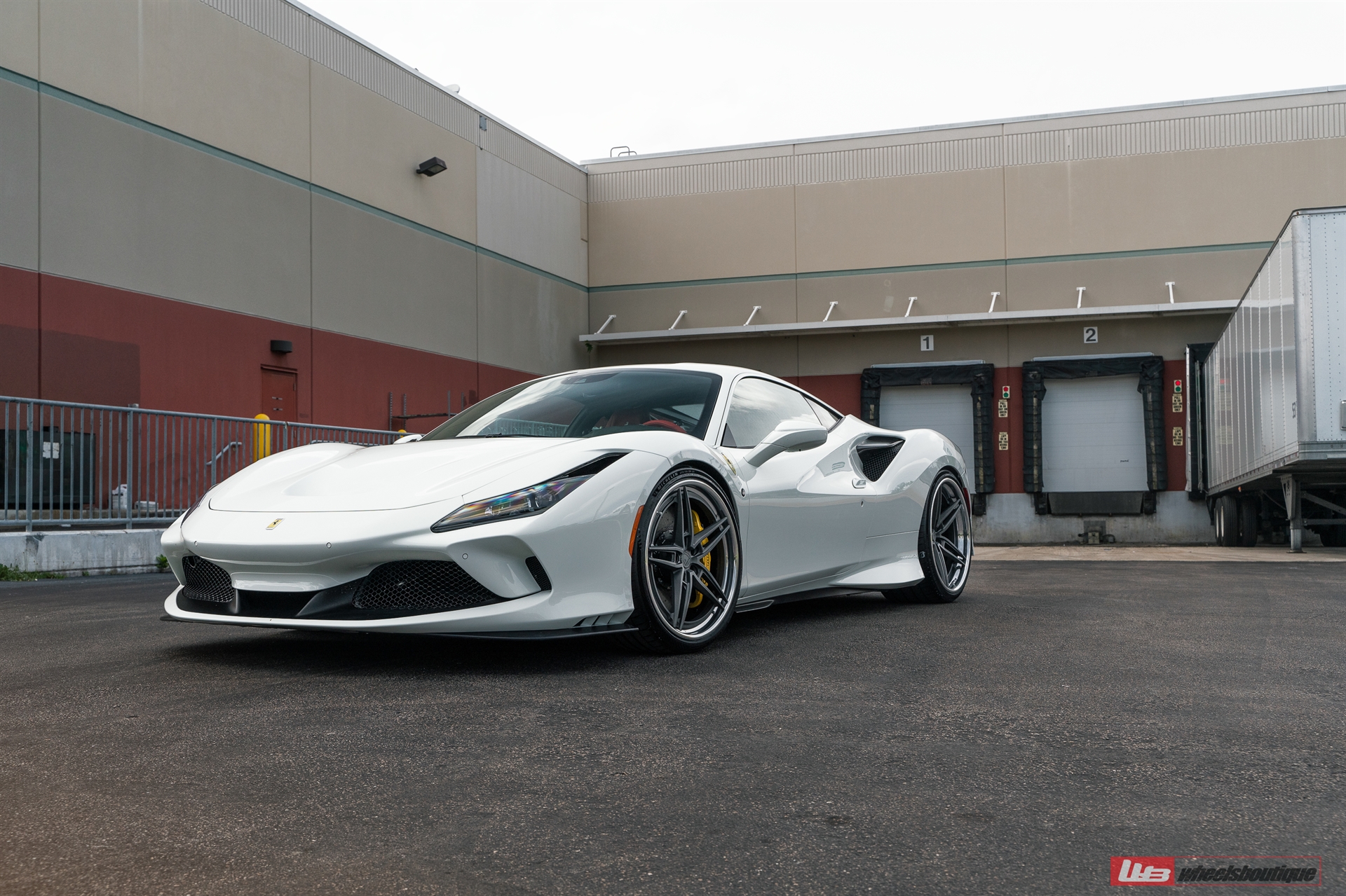 Ferrari F8 | Bianco Avus | on ANRKY AN37 | Satin Charcoal