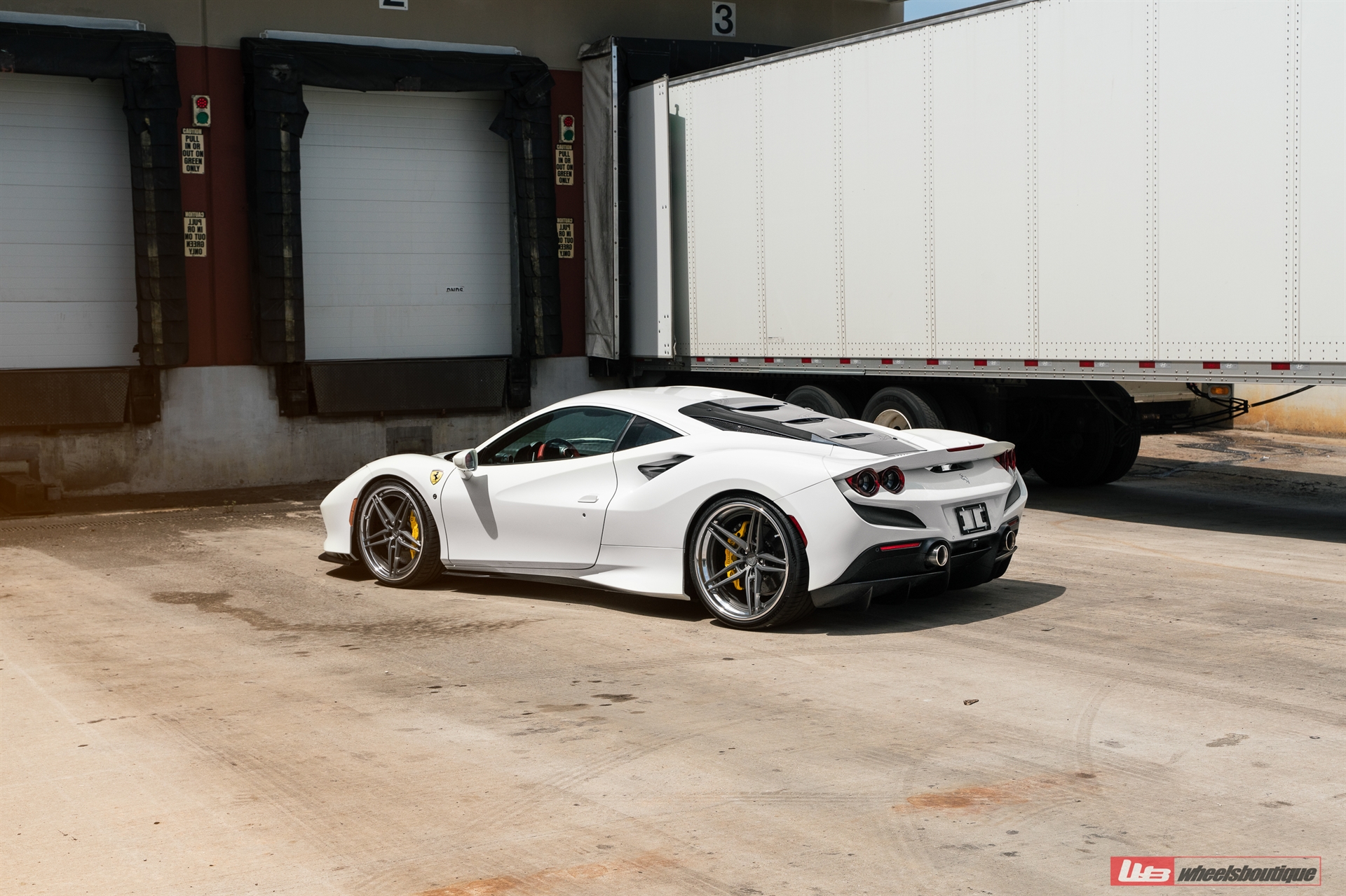 Ferrari F8 | Bianco Avus | on ANRKY AN37 | Satin Charcoal