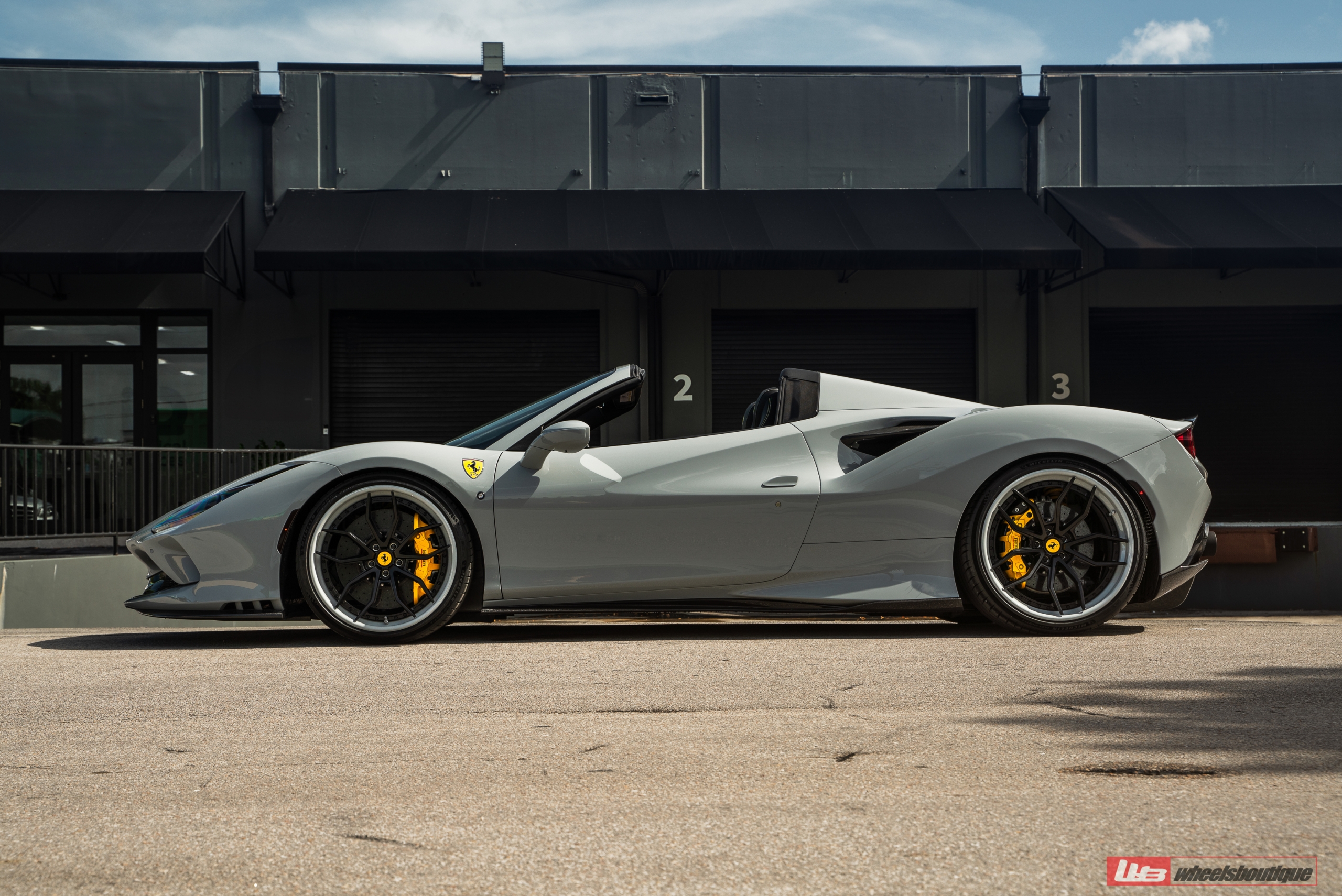 Novitec F8 Spider | Grigio Medio | on ANRKY AN31 | Satin Black