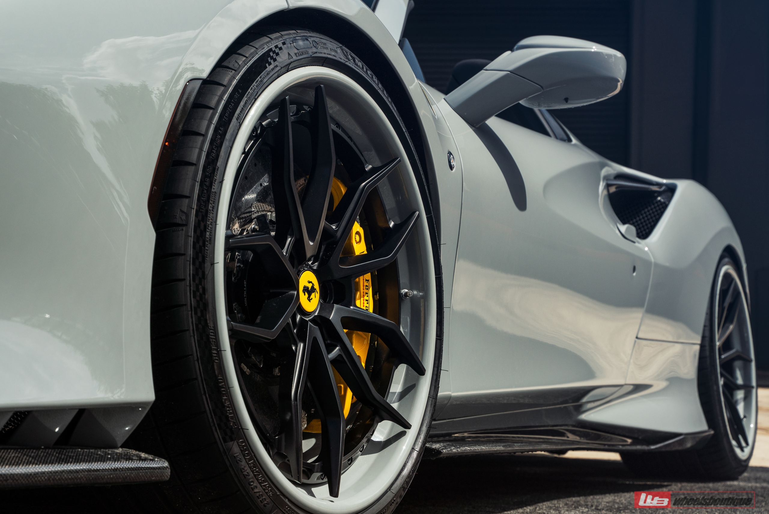 Novitec F8 Spider | Grigio Medio | on ANRKY AN31 | Satin Black