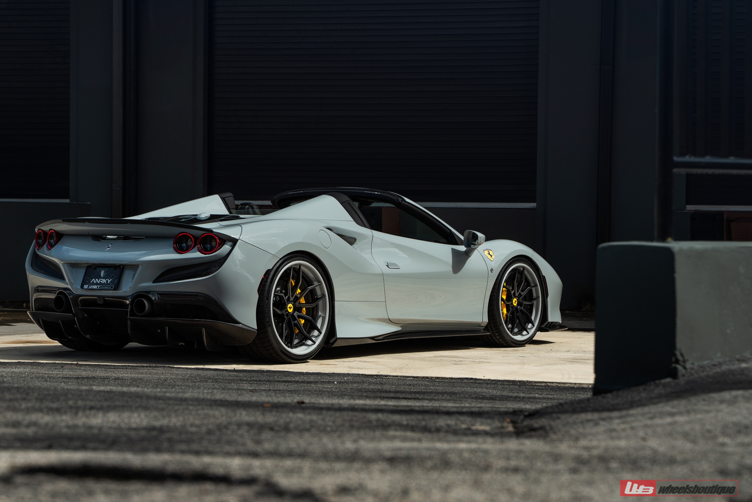 Novitec F8 Spider | Grigio Medio | on ANRKY AN31 | Satin Black