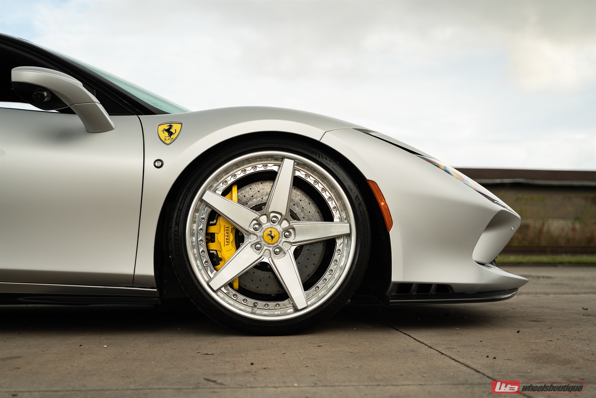 Novitec F8 | Grigio Titanio | on ANRKY RS5.3 | Two-Tone: Brushed Clear Face + Polished Clear Window