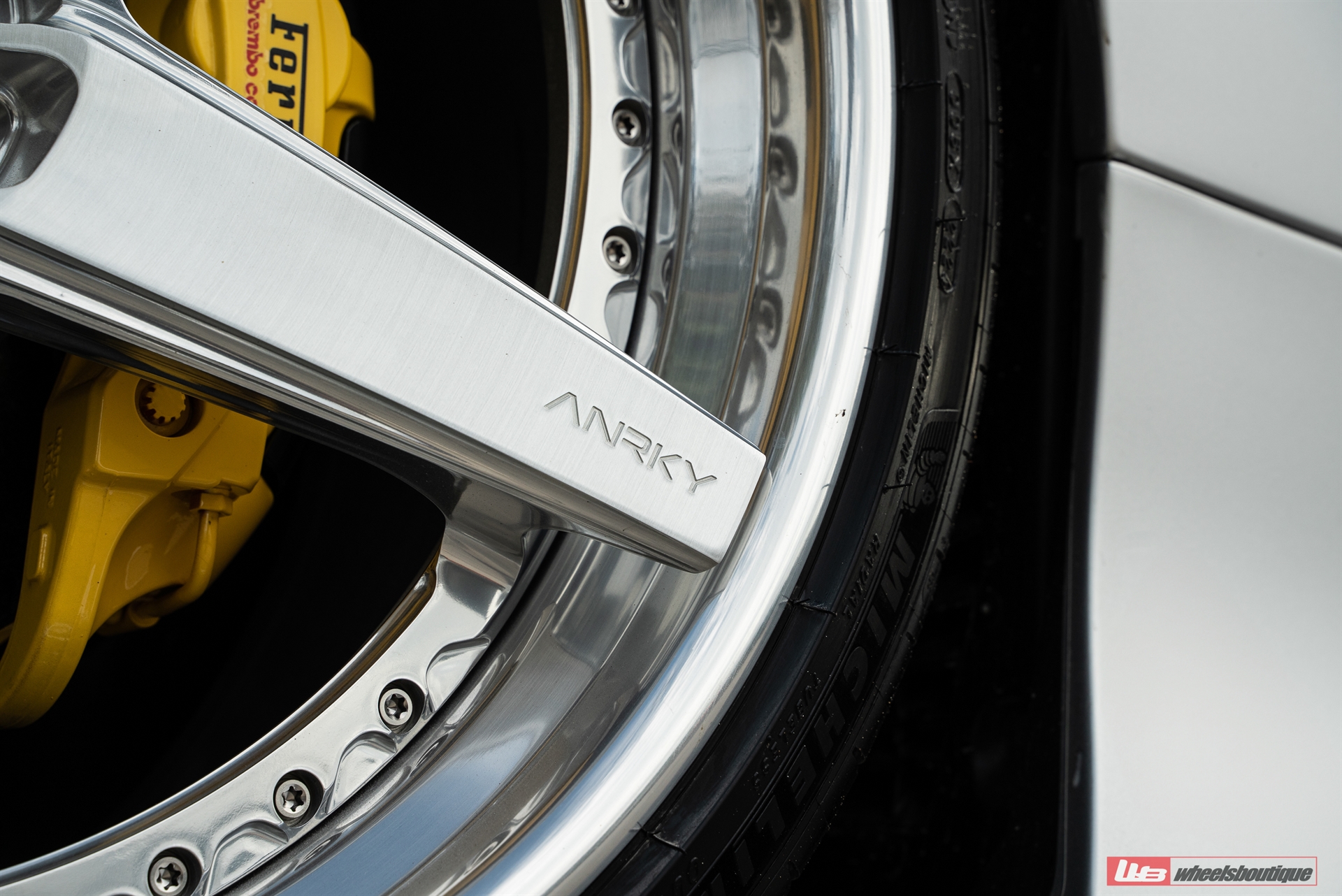 Novitec F8 | Grigio Titanio | on ANRKY RS5.3 | Two-Tone: Brushed Clear Face + Polished Clear Window