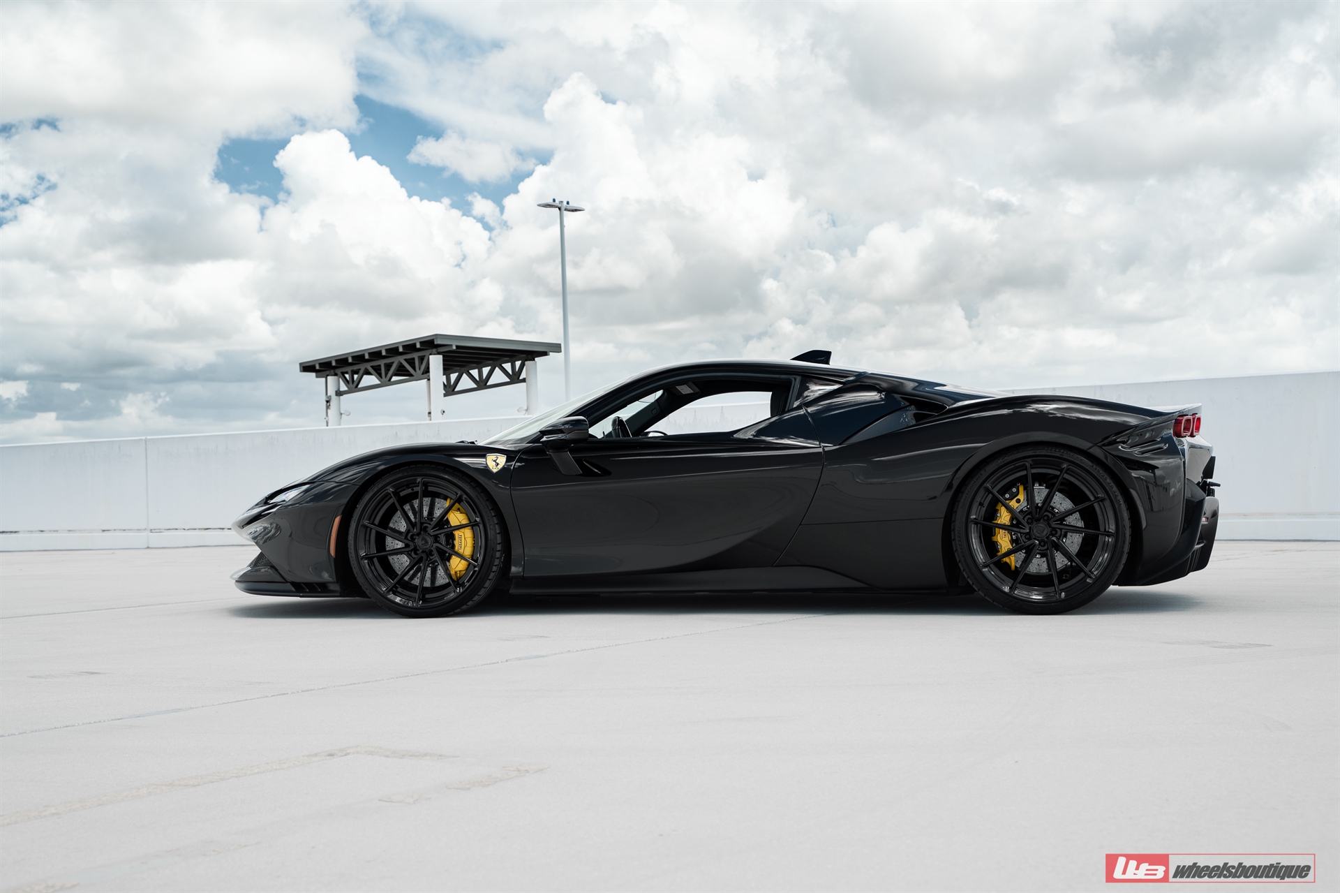 Ferrari SF90 | Nero | on ANRKY AN23 | Gloss Black