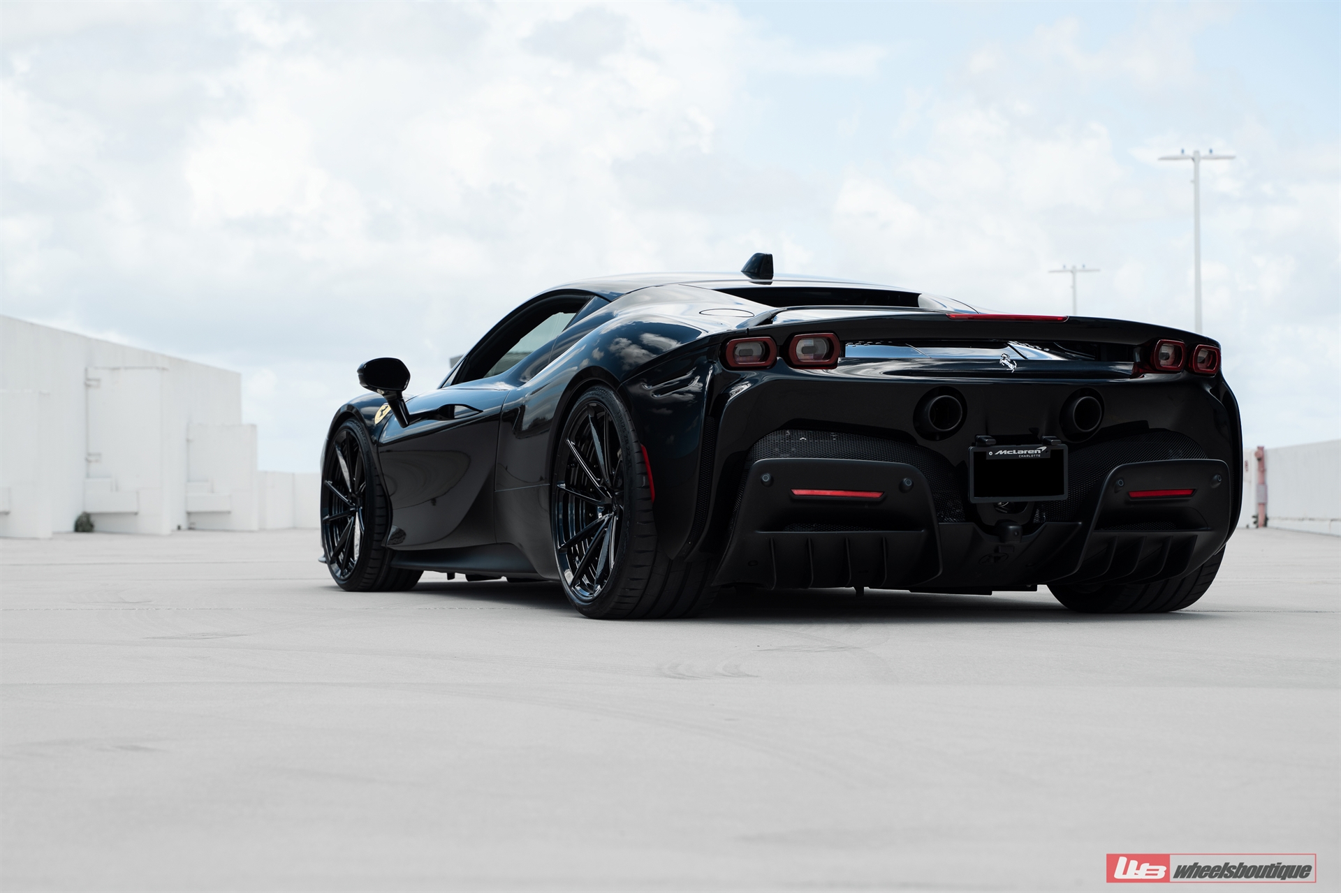Ferrari SF90 | Nero | on ANRKY AN23 | Gloss Black
