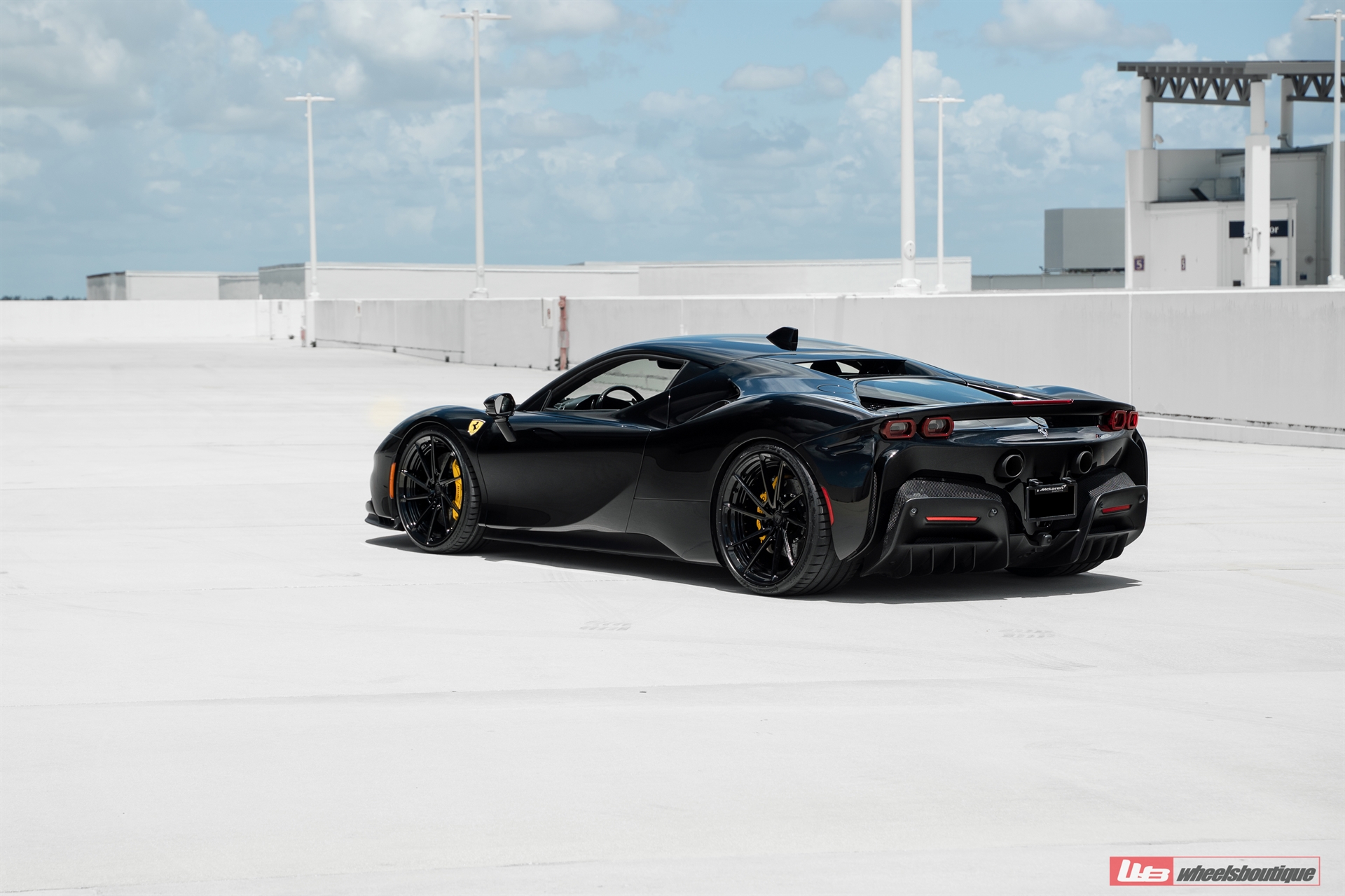 Ferrari SF90 | Nero | on ANRKY AN23 | Gloss Black
