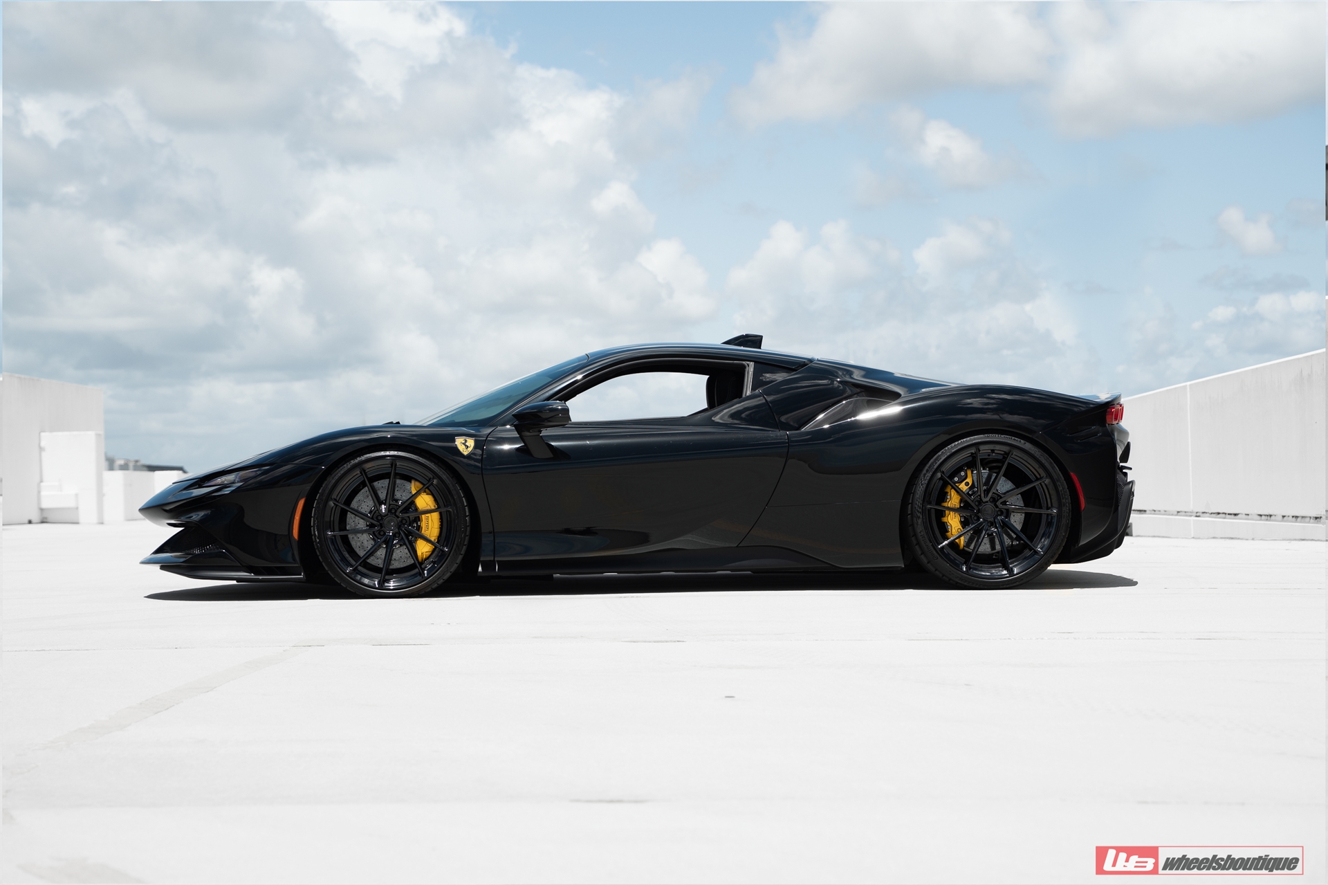 Ferrari SF90 | Nero | on ANRKY AN23 | Gloss Black