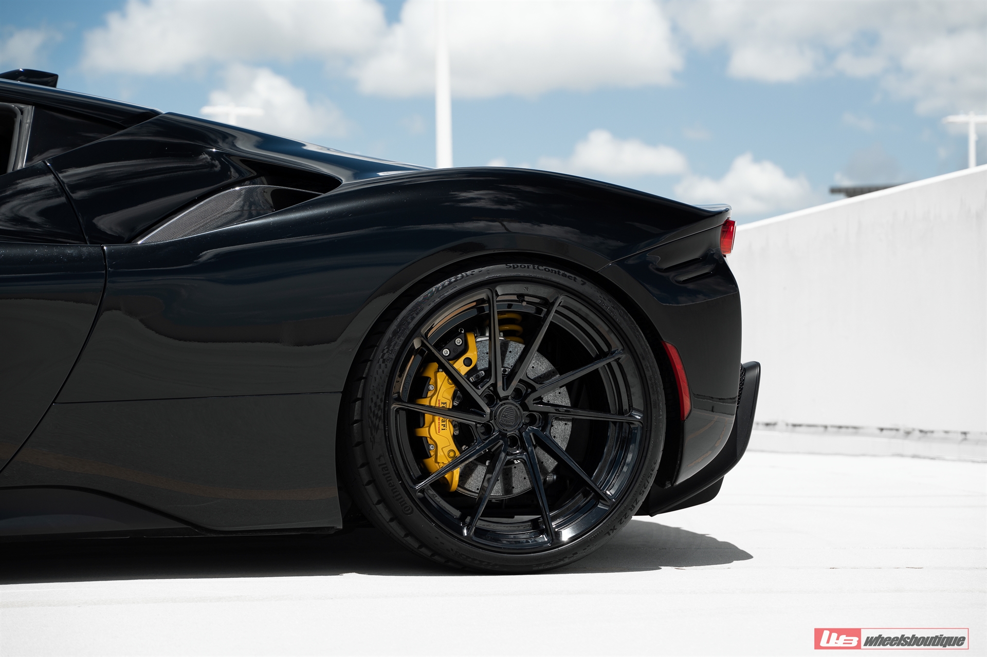Ferrari SF90 | Nero | on ANRKY AN23 | Gloss Black