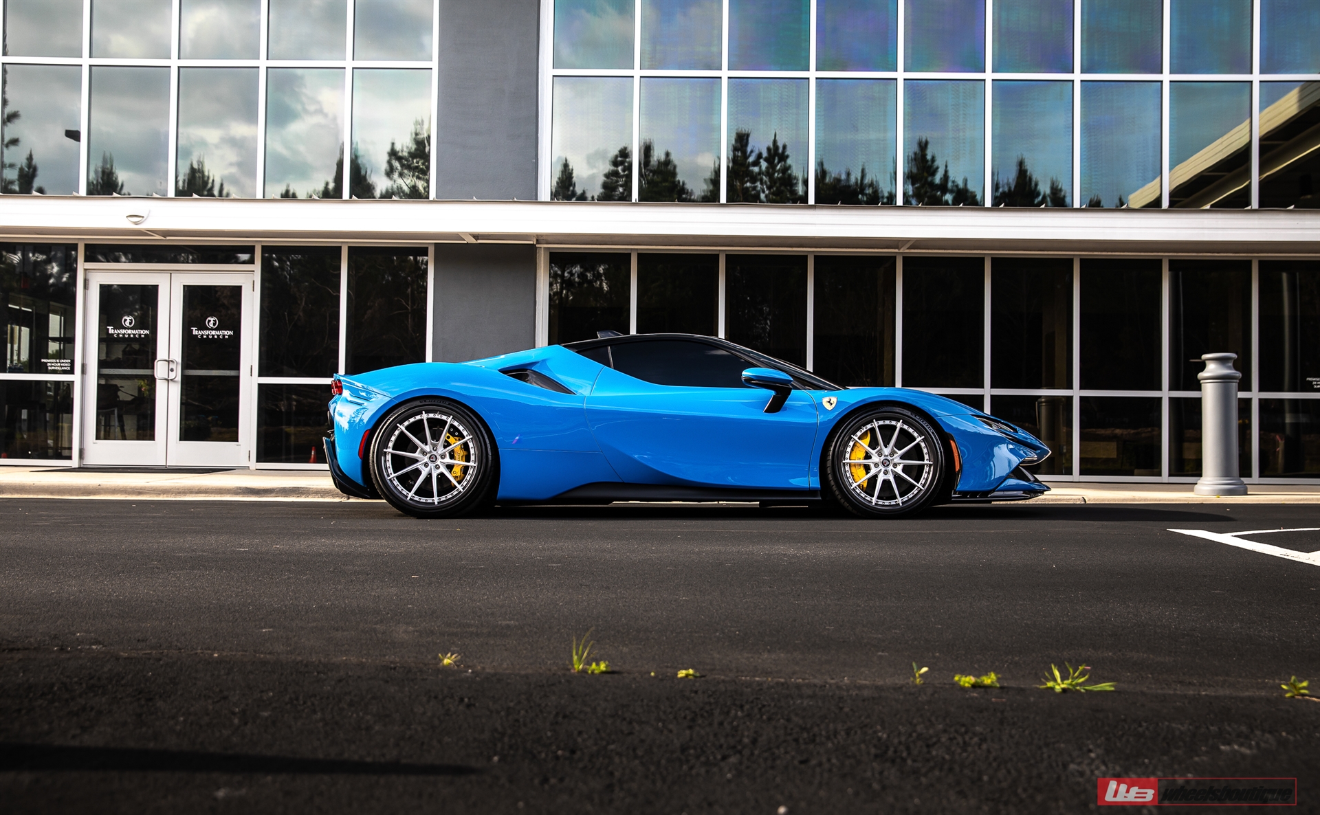 Ferrari SF90 | Blue Corsa | on ANRKY C38 | Brushed Clear