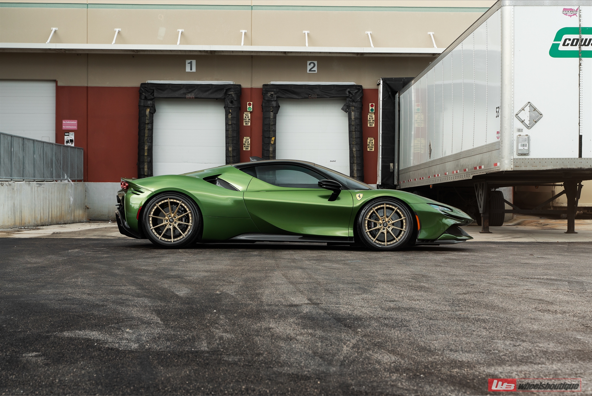 Ferrari SF90 | Python Green | on ANRKY AN38 | Frozen Polished Gold