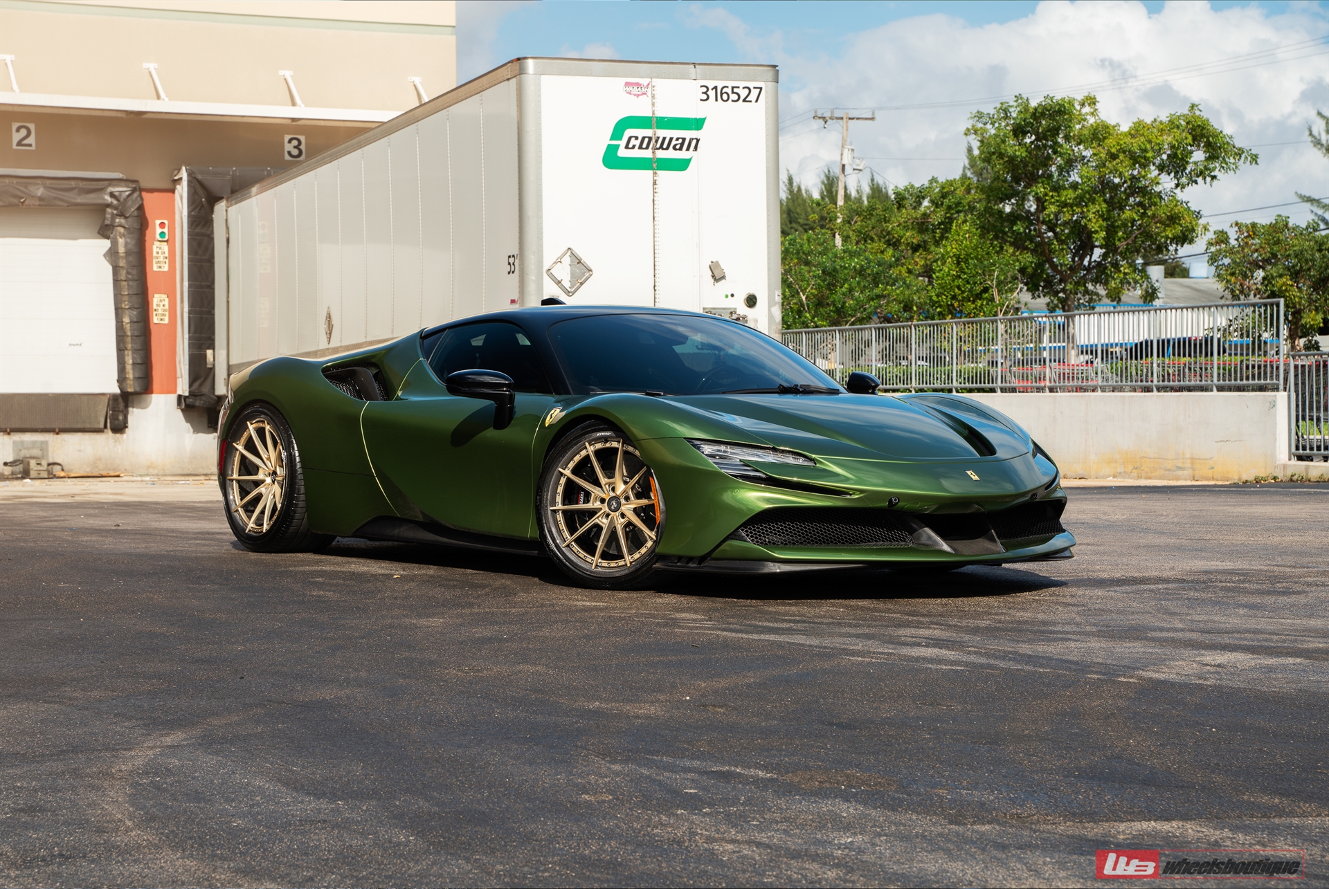 Ferrari SF90 | Python Green | on ANRKY AN38 | Frozen Polished Gold