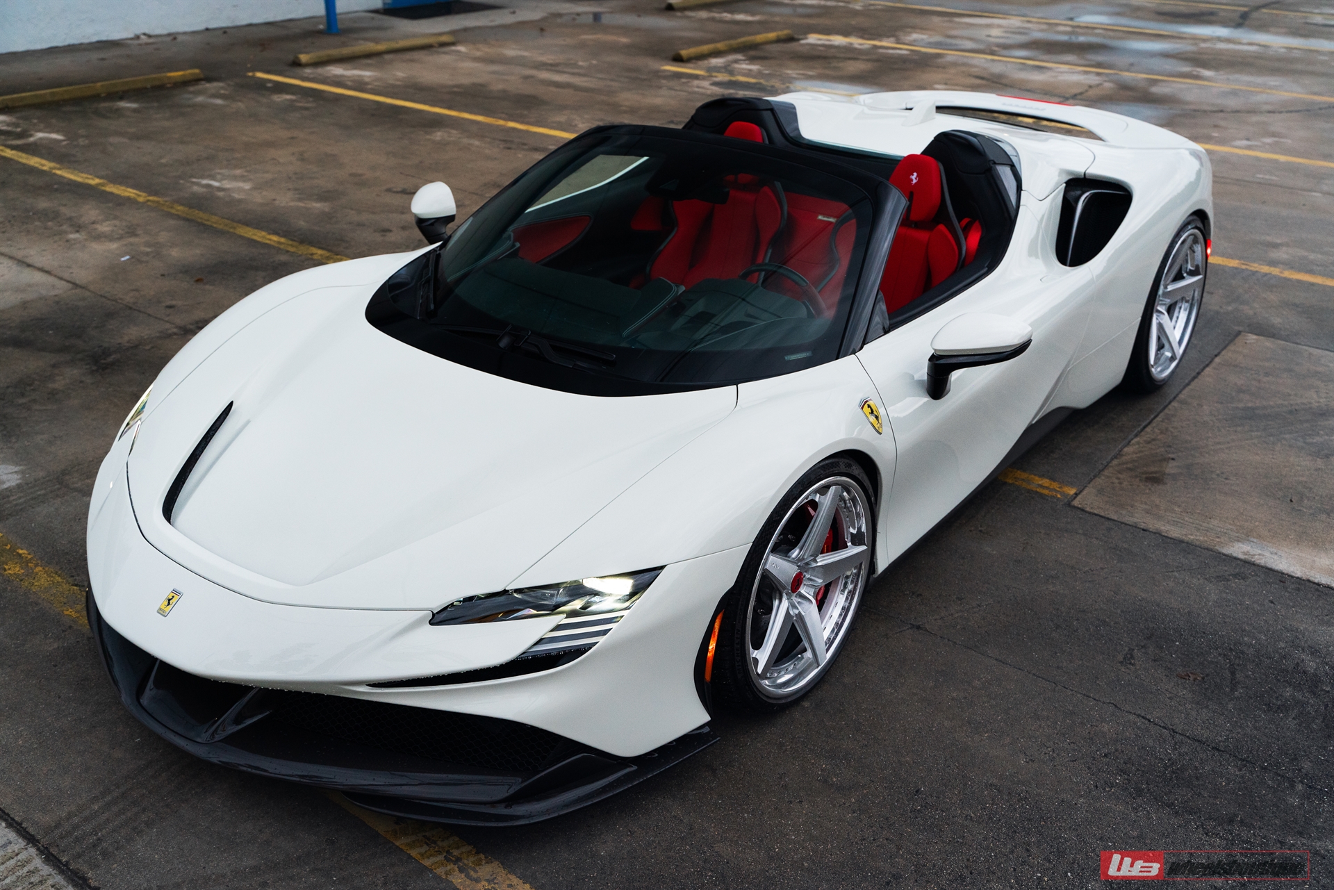 Ferrari SF90 Spider | Bianco Avus | on ANRKY RS5.3 | Brushed Clear