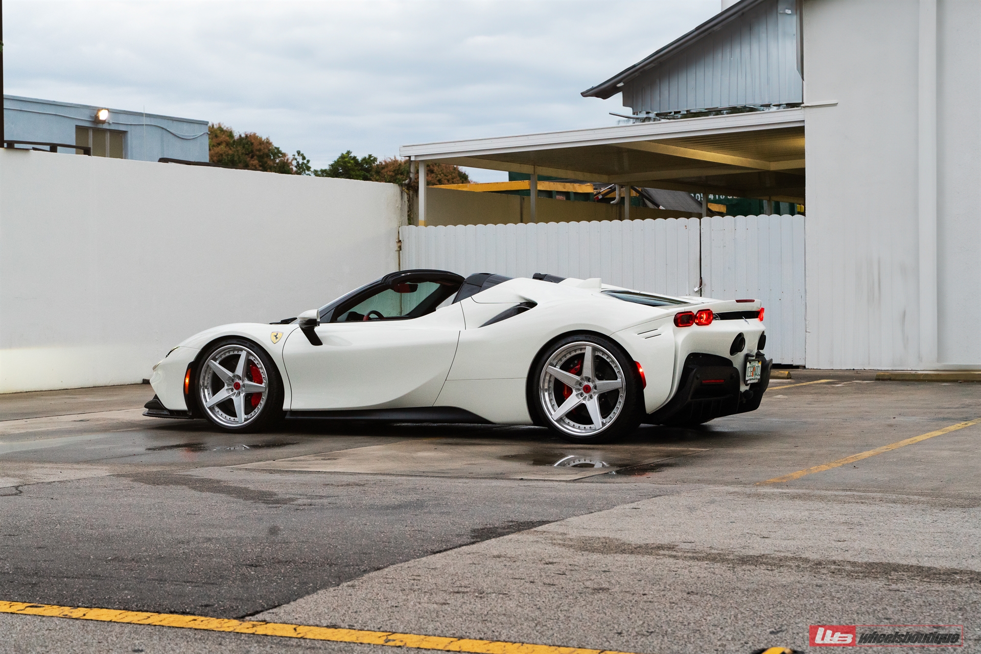 Ferrari SF90 Spider | Bianco Avus | on ANRKY RS5.3 | Brushed Clear