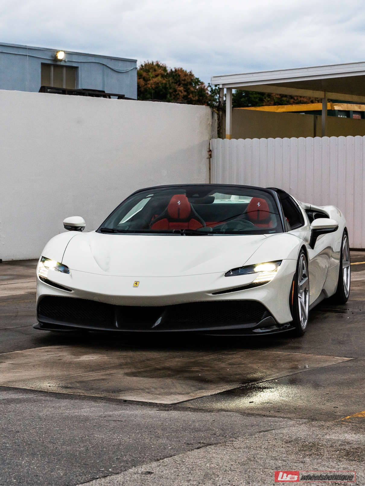 Ferrari SF90 Spider | Bianco Avus | on ANRKY RS5.3 | Brushed Clear