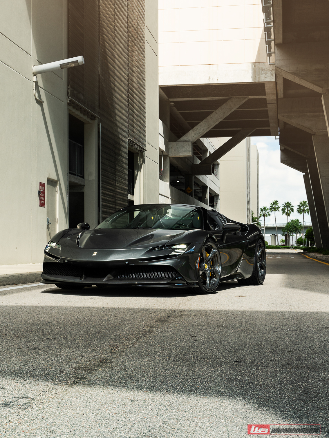 Ferrari SF90 Spider | Grigio Silverstone | on ANRKY XR-205 | Mirror Polished Smoke