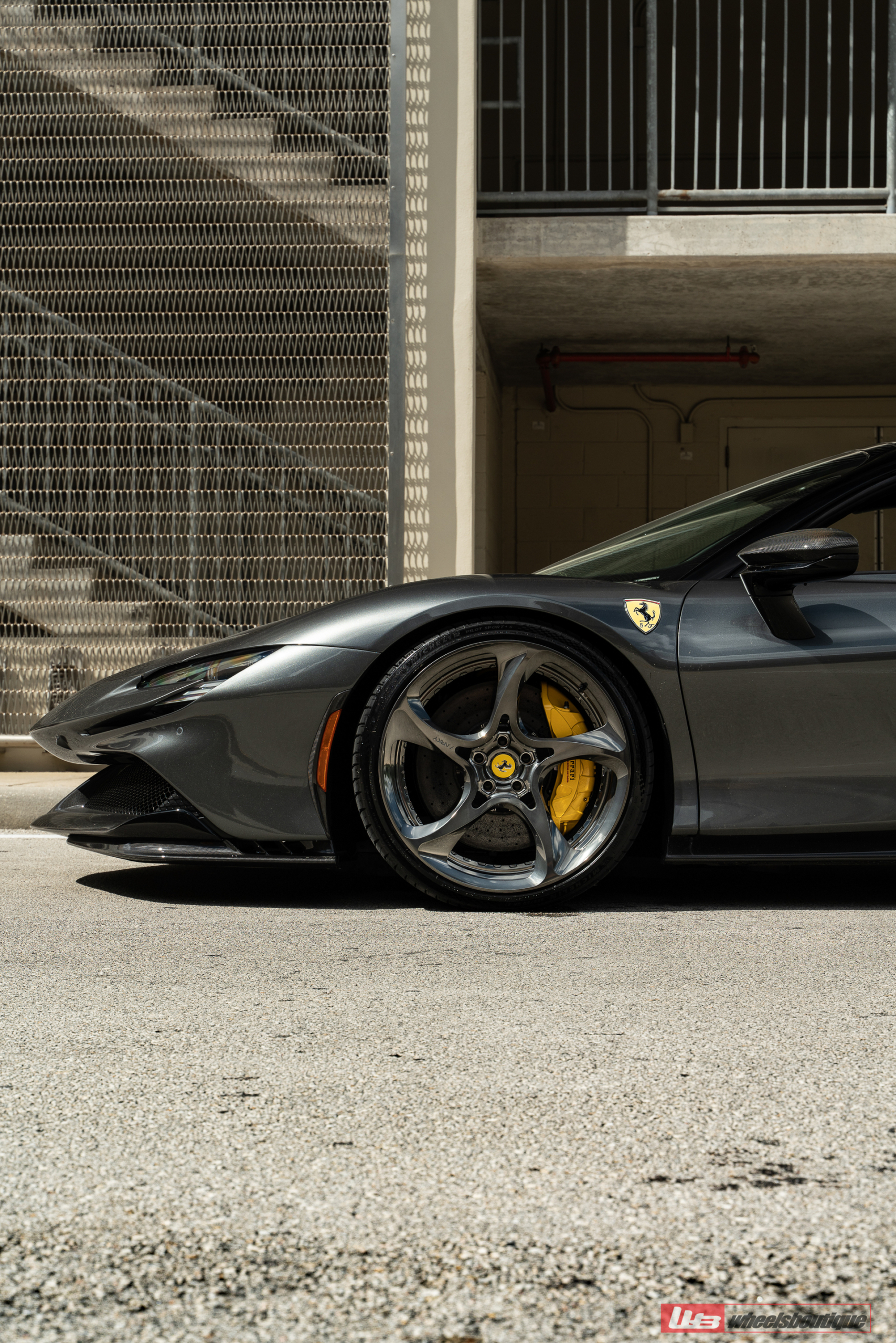 Ferrari SF90 Spider | Grigio Silverstone | on ANRKY XR-205 | Mirror Polished Smoke