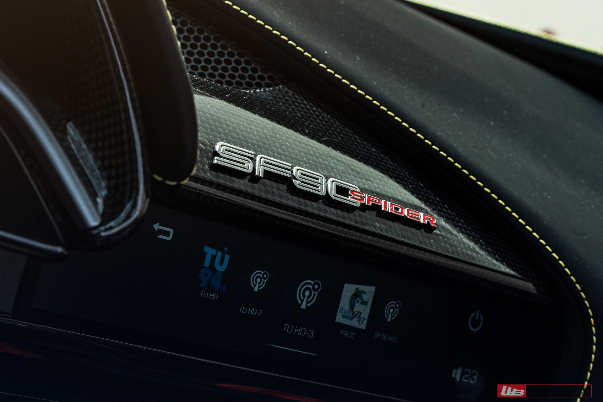 Ferrari SF90 Spider | Grigio Silverstone | on ANRKY XR-205 | Mirror Polished Smoke