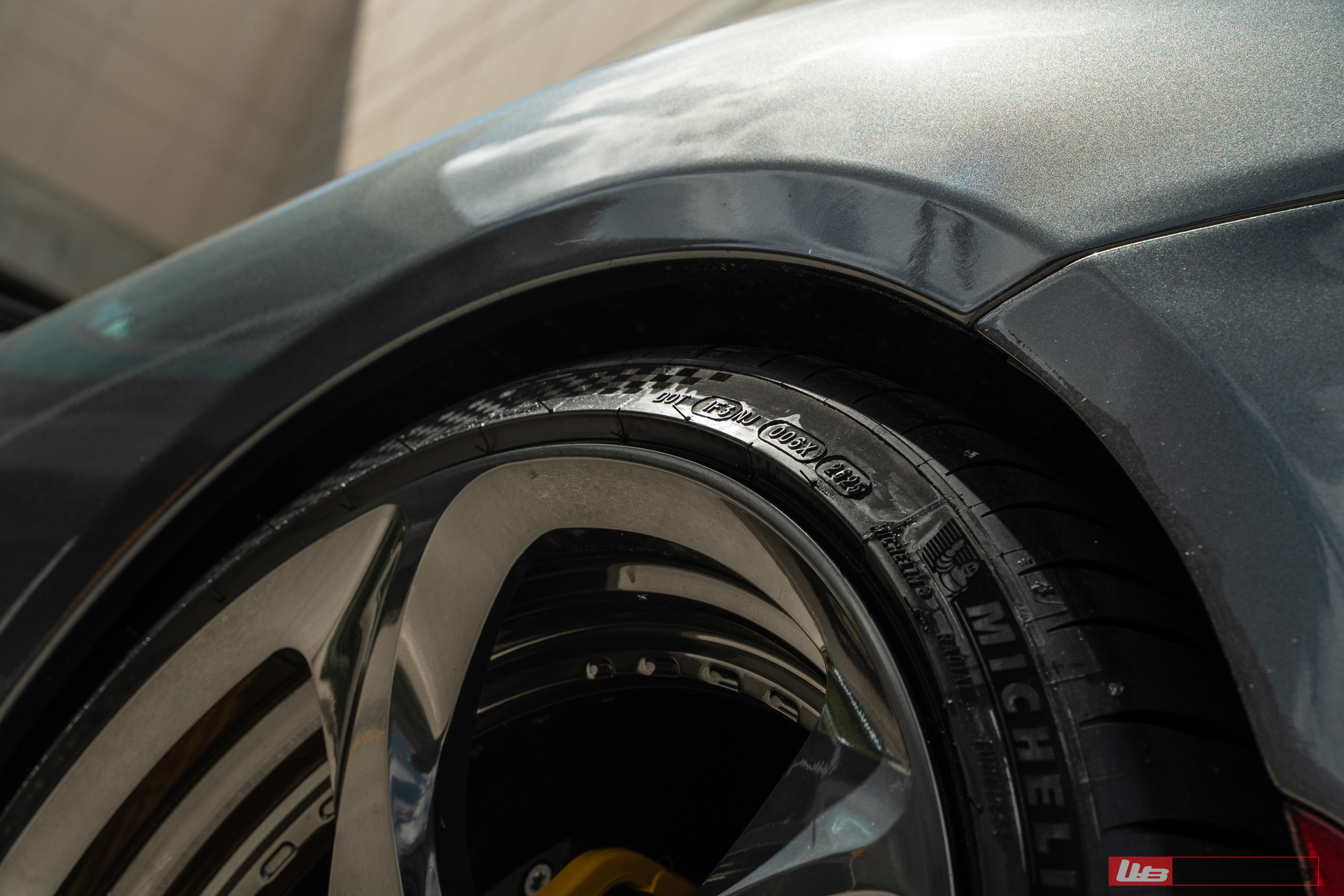 Ferrari SF90 Spider | Grigio Silverstone | on ANRKY XR-205 | Mirror Polished Smoke