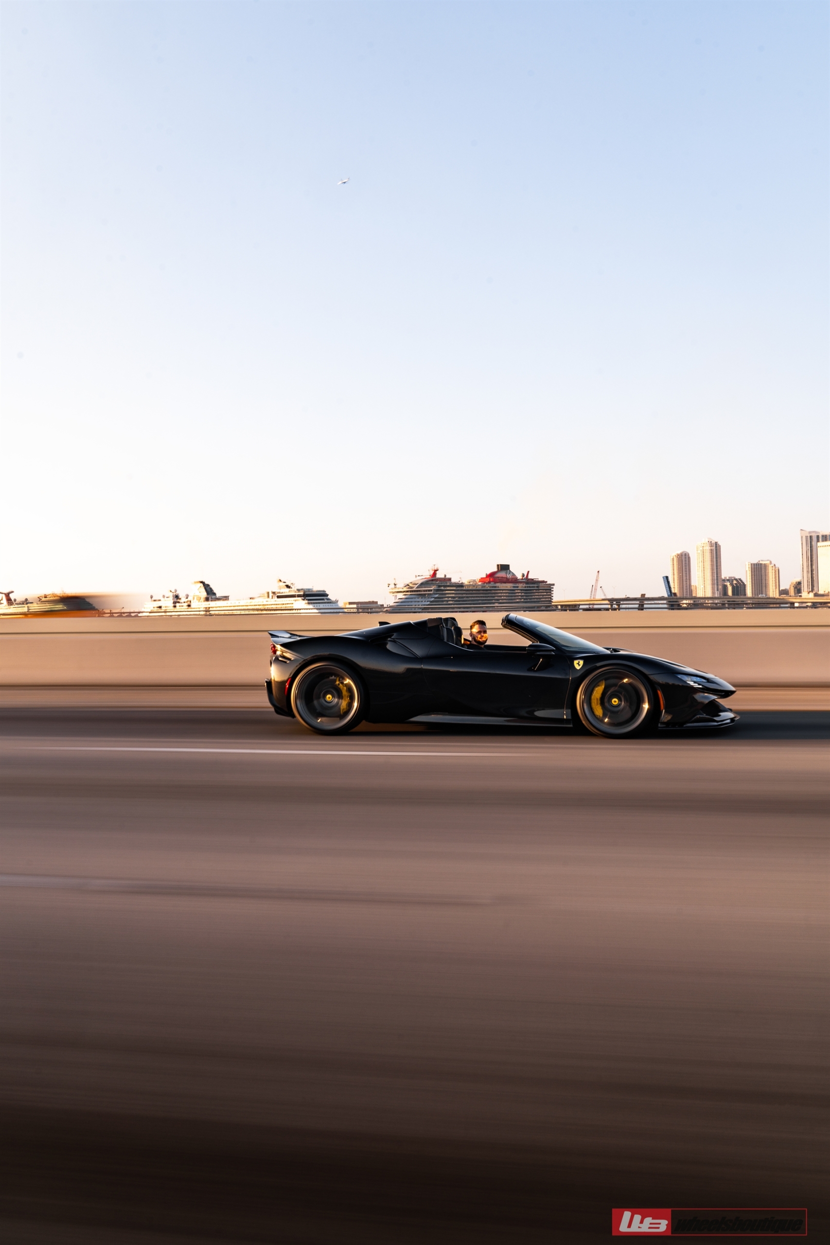 Ferrari SF90 Spider | Nero | on ANRKY XR-205 | Mirror Polished Smoke