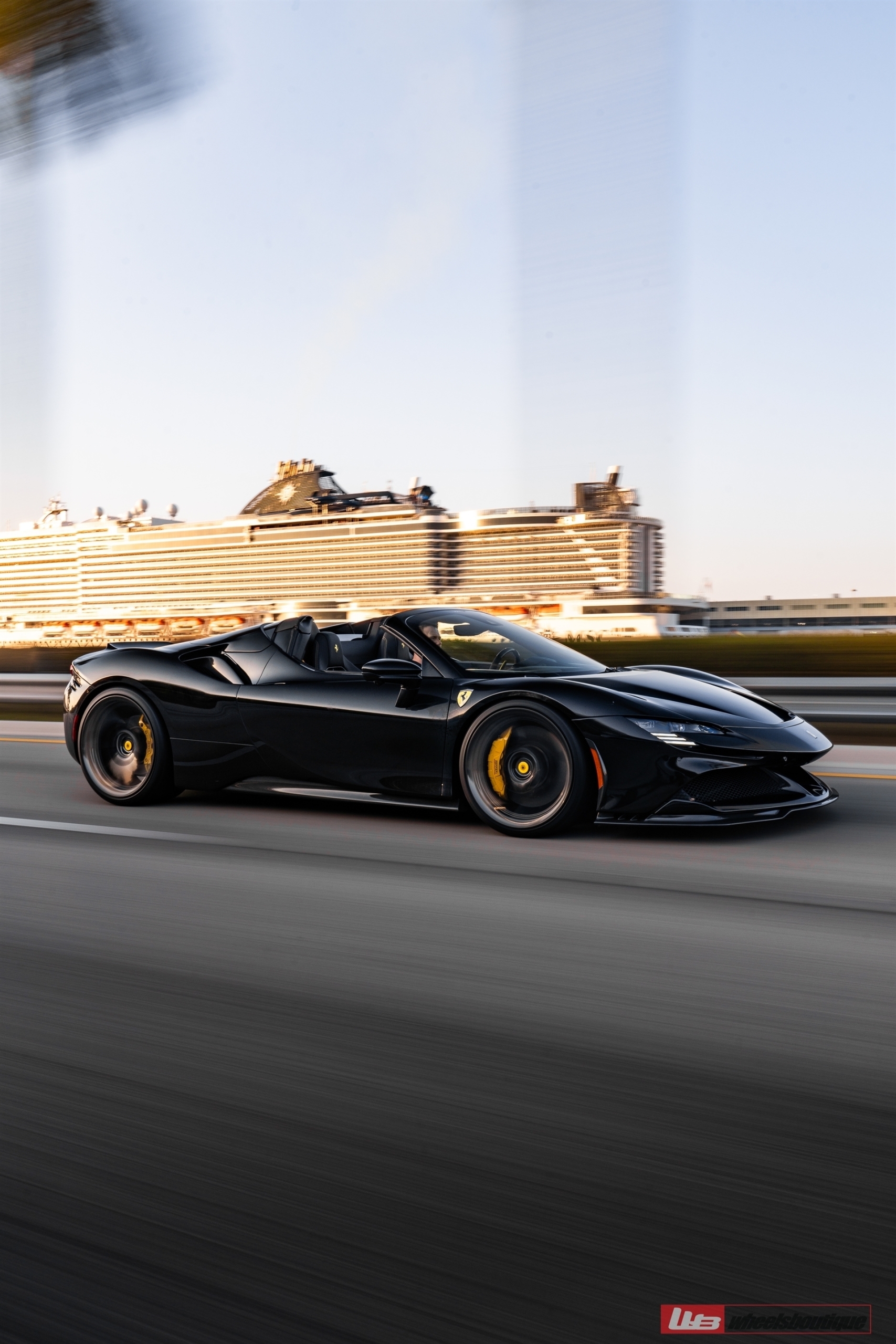 Ferrari SF90 Spider | Nero | on ANRKY XR-205 | Mirror Polished Smoke