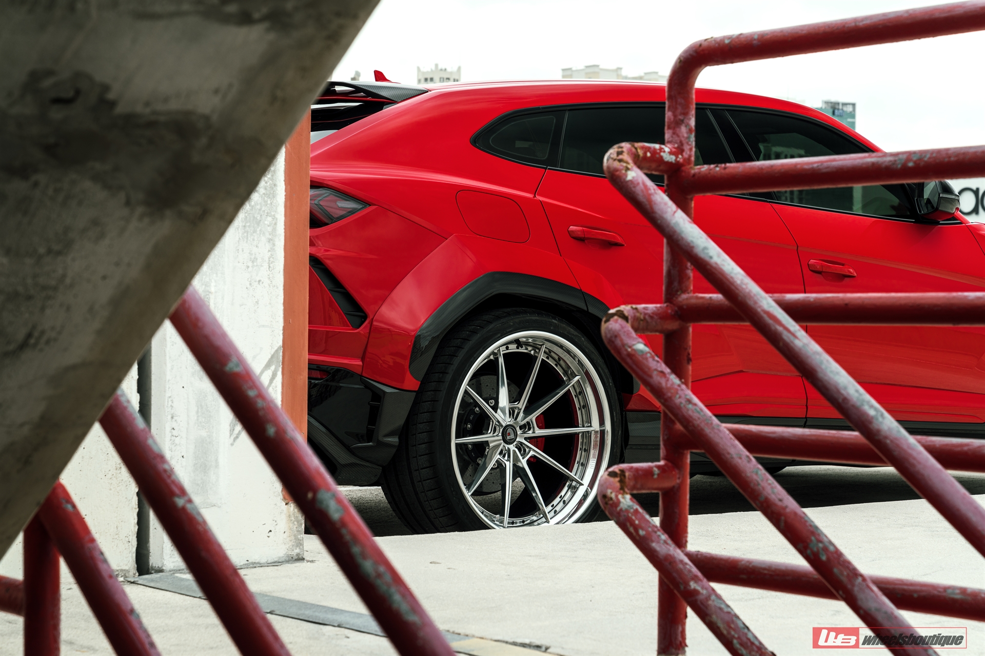 1016 Industries: Urus | | on ANRKY AN38 | Polished Clear