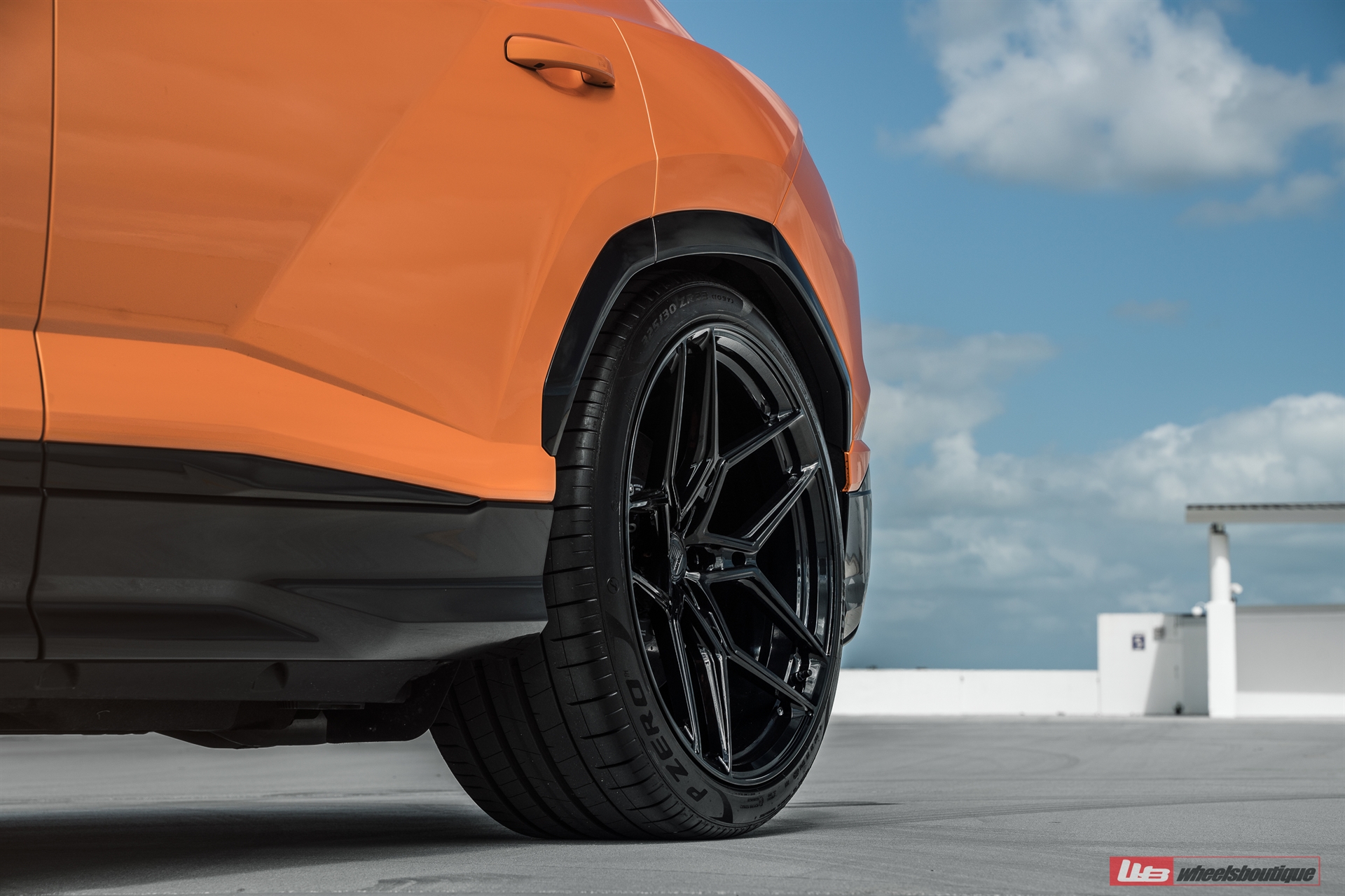 Lamborghini Urus | | on ANRKY S1-X4 | Gloss Black