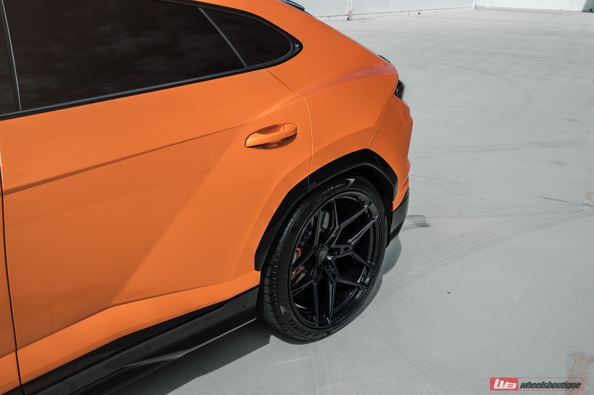 Lamborghini Urus | | on ANRKY S1-X4 | Gloss Black