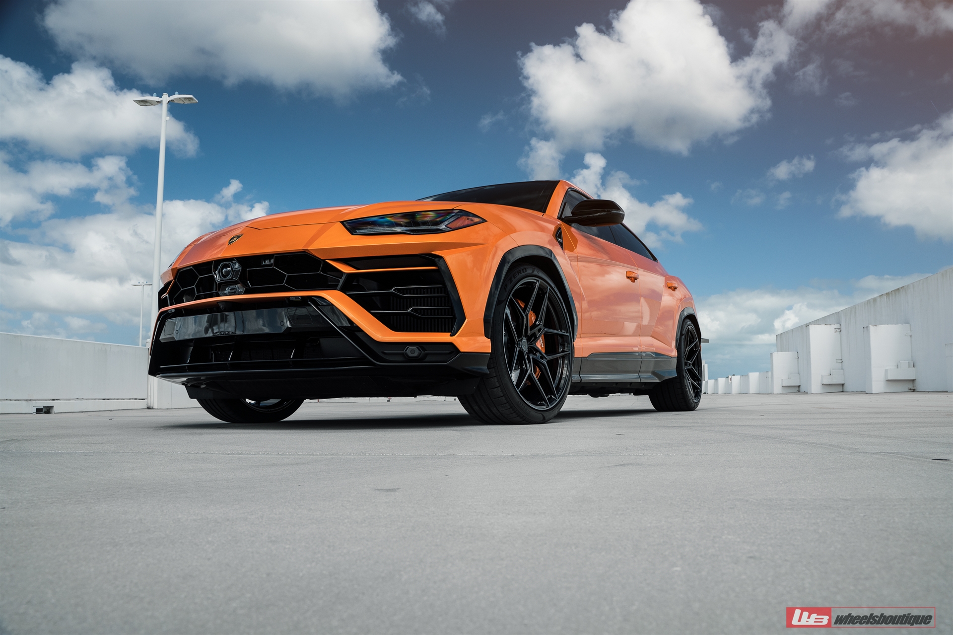 Lamborghini Urus | | on ANRKY S1-X4 | Gloss Black