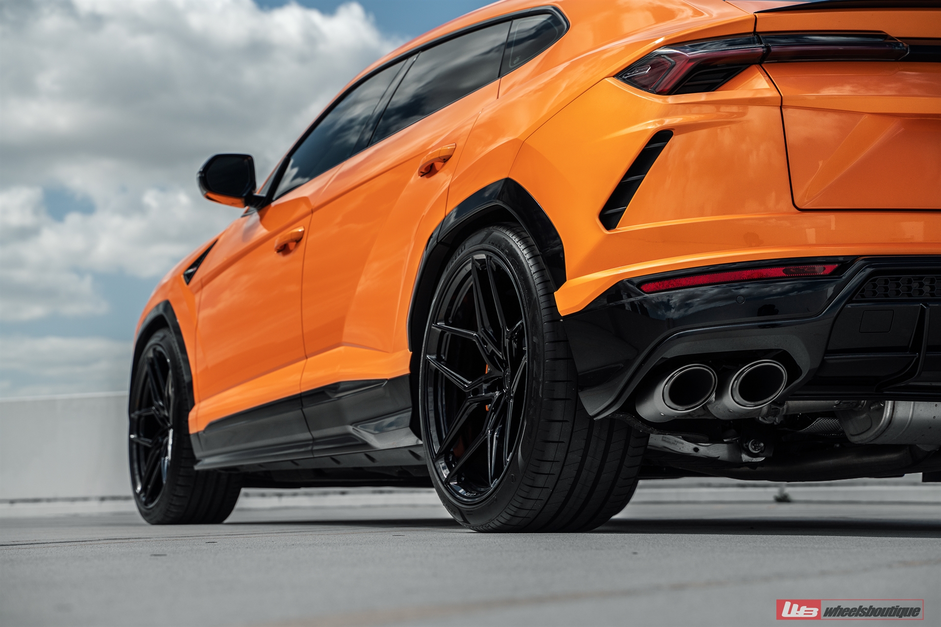 Lamborghini Urus | | on ANRKY S1-X4 | Gloss Black