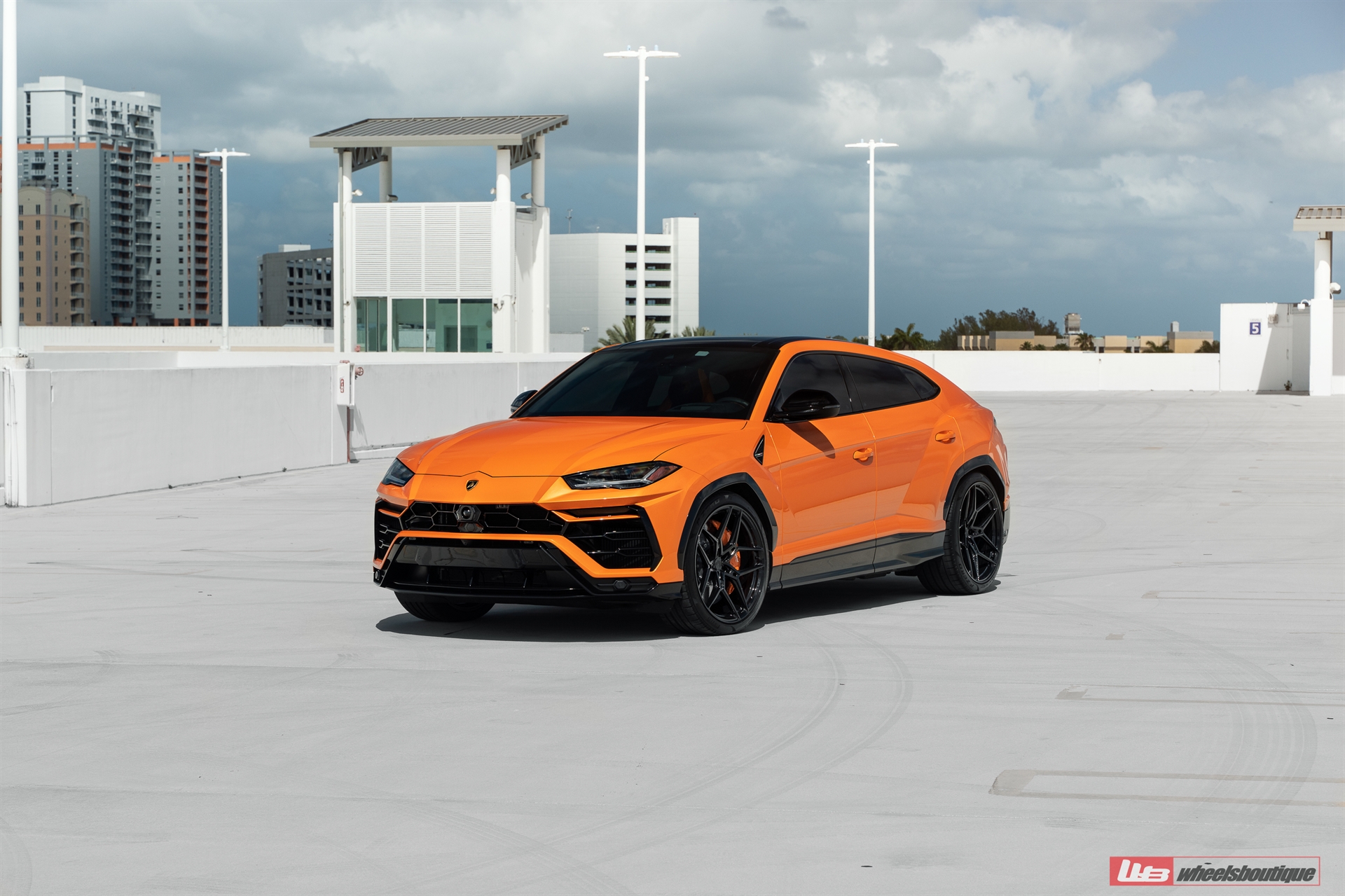 Lamborghini Urus | | on ANRKY S1-X4 | Gloss Black
