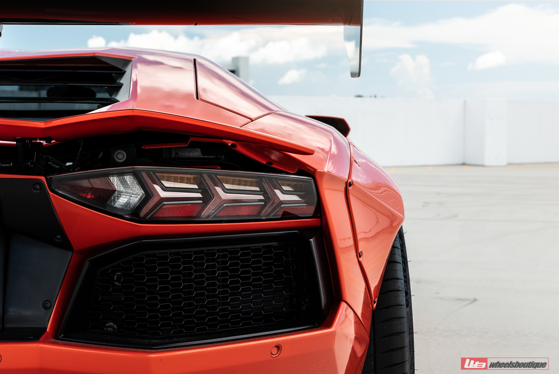 Liberty Walk: Widebody Aventador | | on ANRKY AN31 | Brushed Smoke