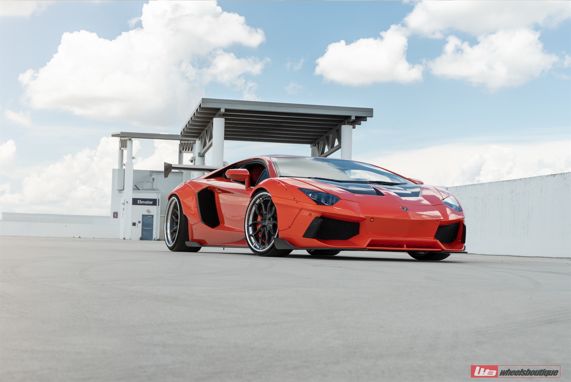 Liberty Walk: Widebody Aventador | | on ANRKY AN31 | Brushed Smoke