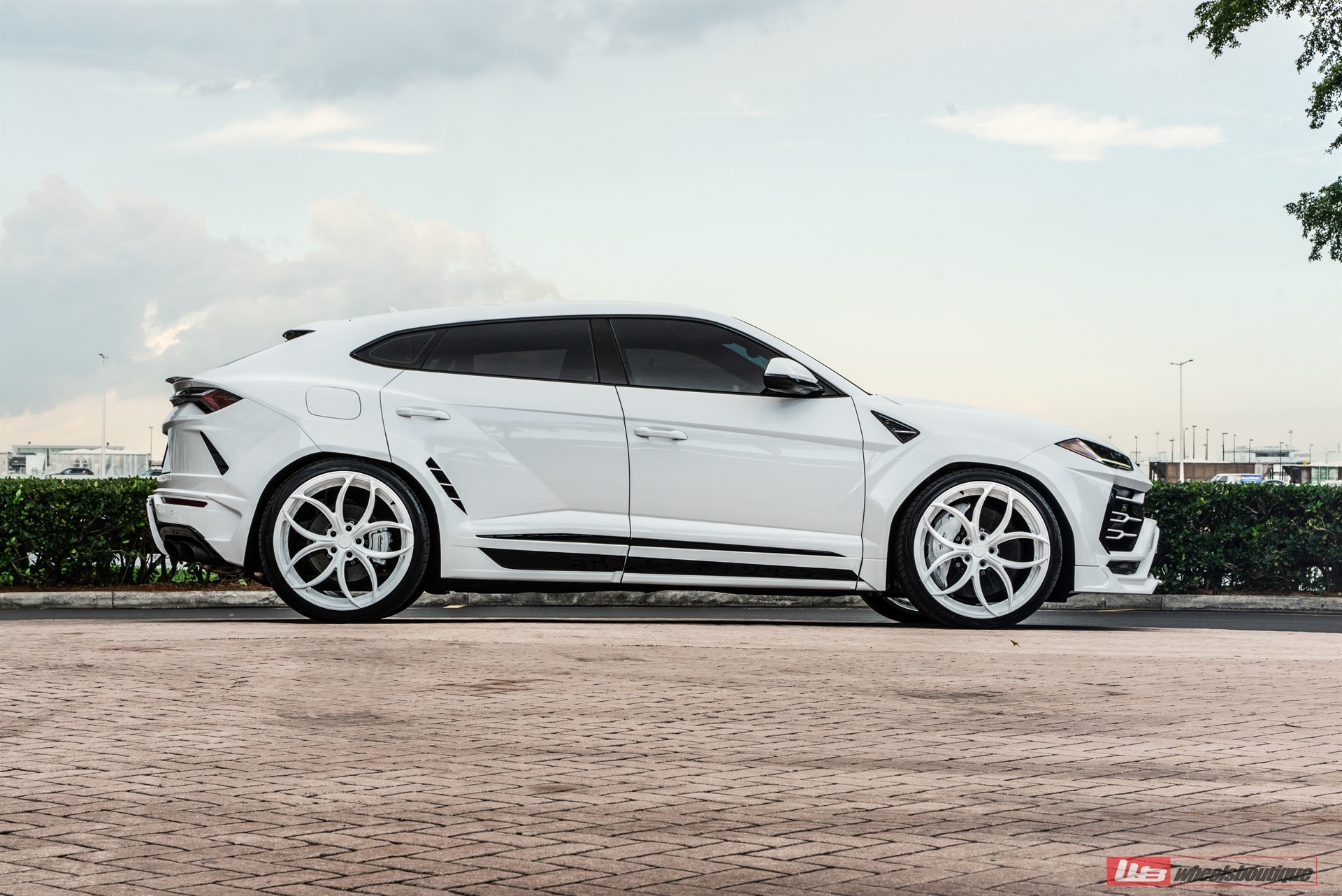 Novitec Urus | Bianco Icarus | ANRKY S2-X0 |  PPG Color Matched: Bianco Icarus