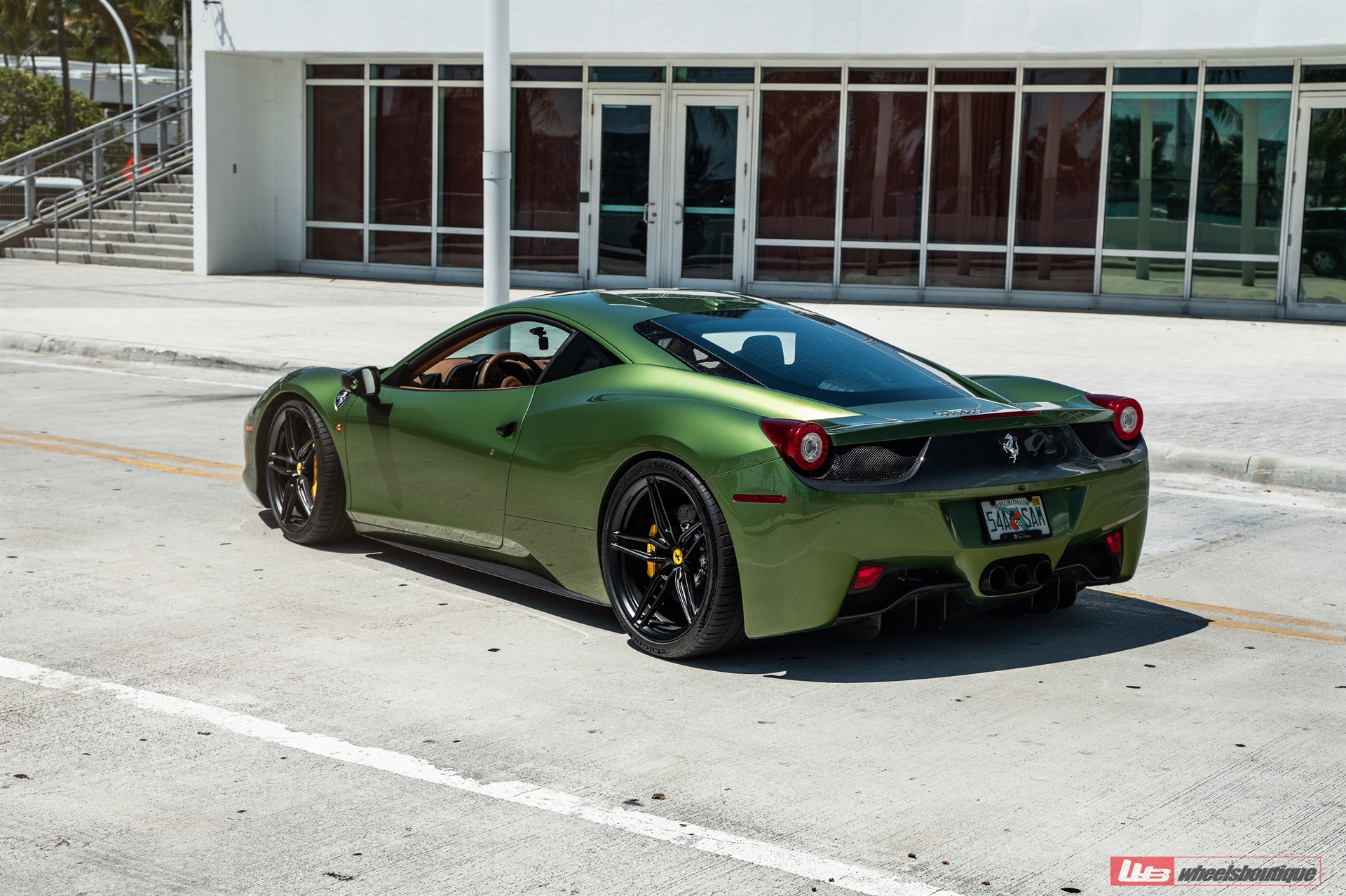 Ferrari 458 | Python Green | on ANRKY AN17 | Satin Black